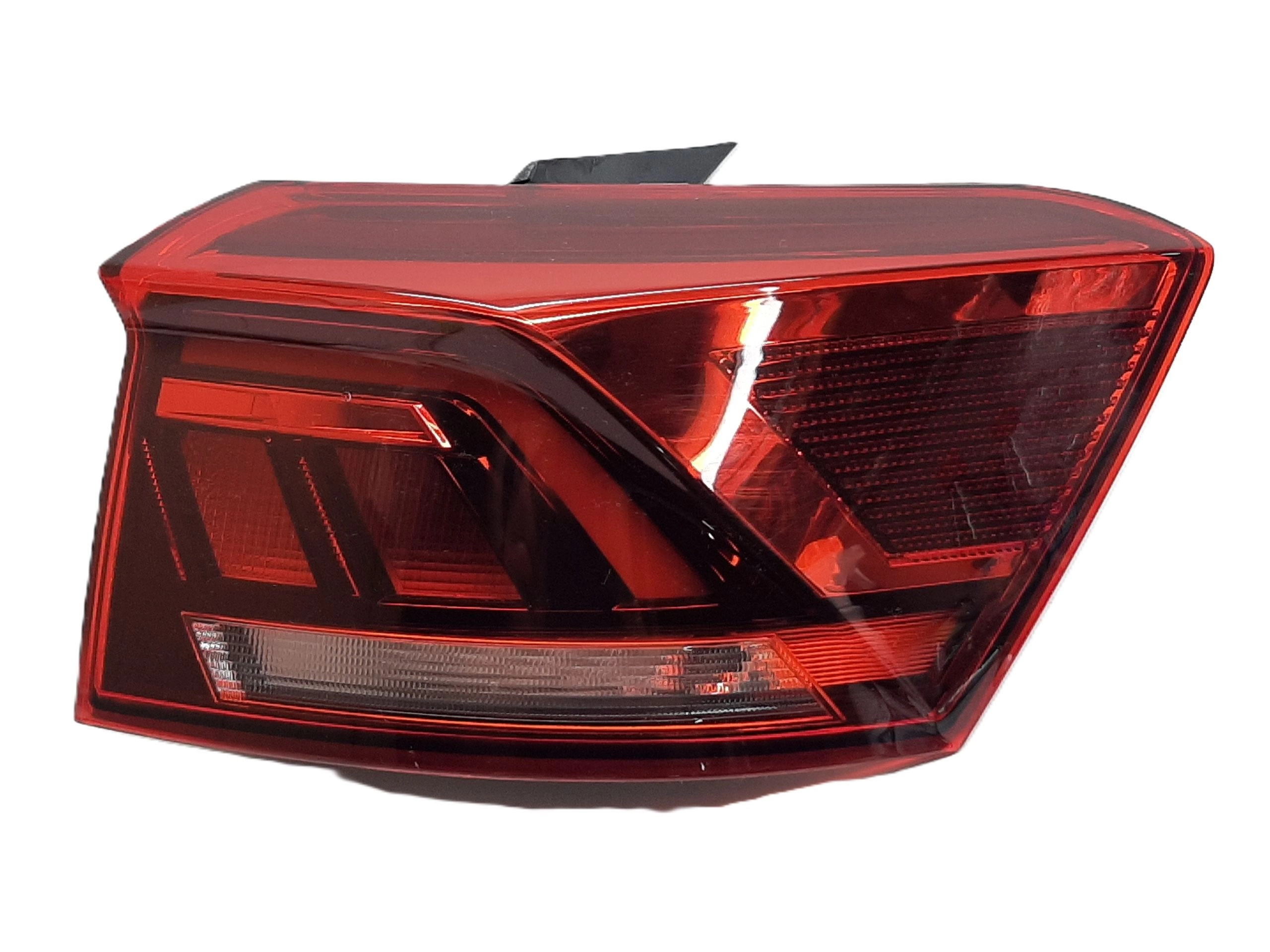 VOLKSWAGEN T-ROC LIFT 2021- LAMPA LED PRAWY TYŁ 2GA945096D