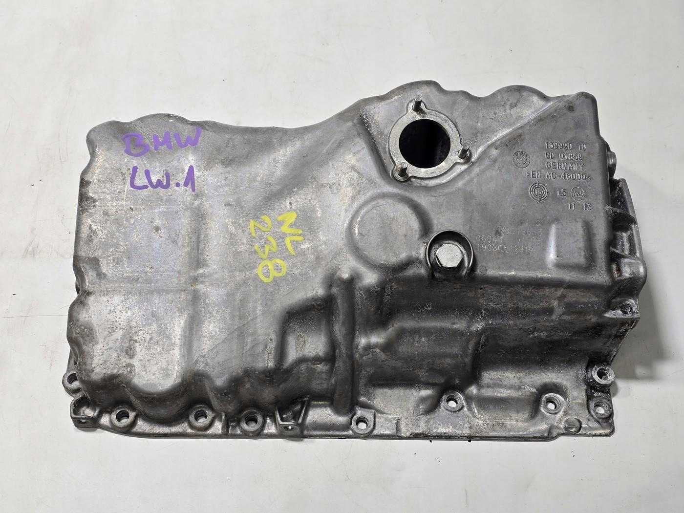 BMW F10 F11 F20 F21 F30 F31 F32 E83 MISKA OLEJOWA 13992010