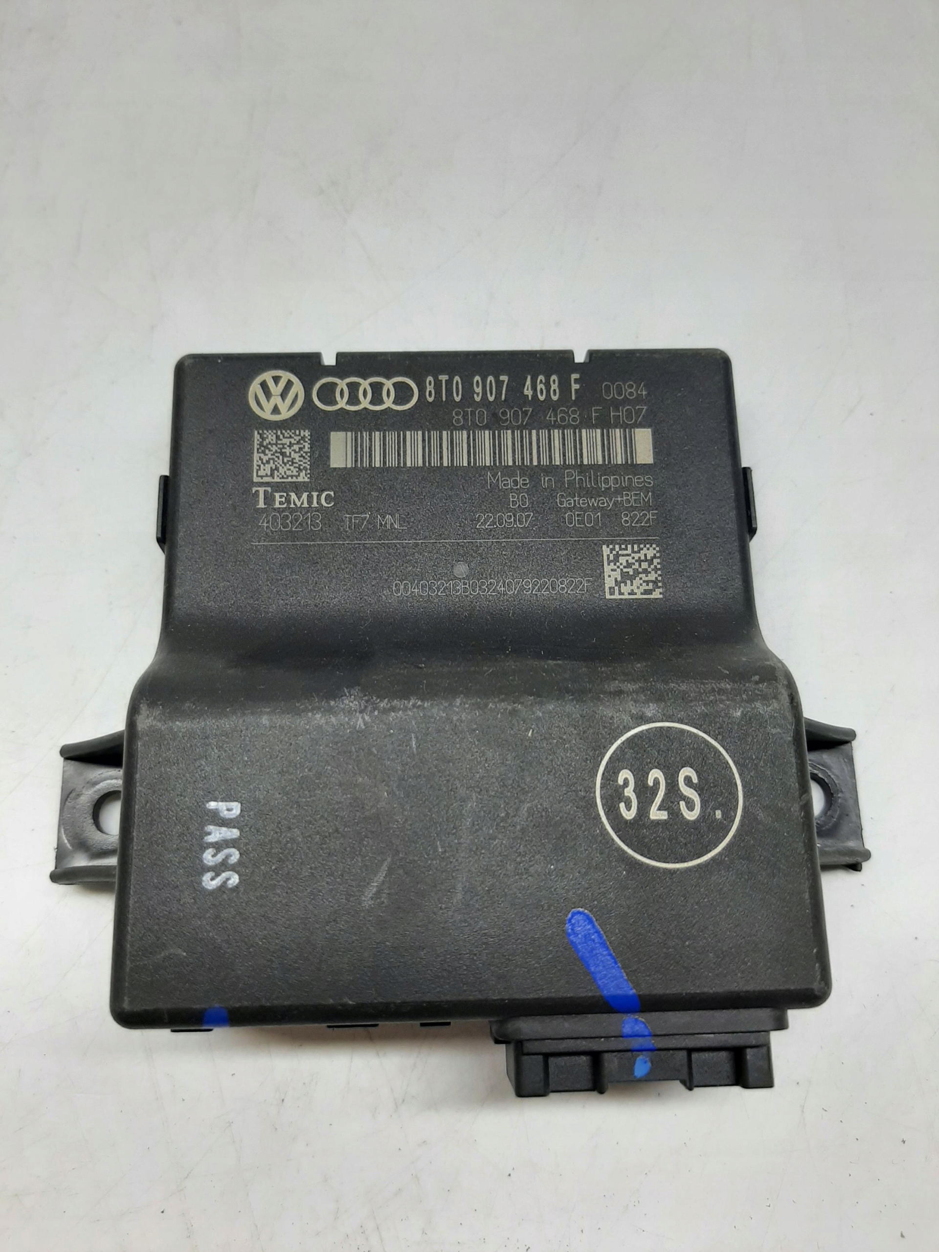 AUDI A4 B8 A5 8T MODUŁ INTERFACE GATEWAY 8T0907468F 8T0907468F