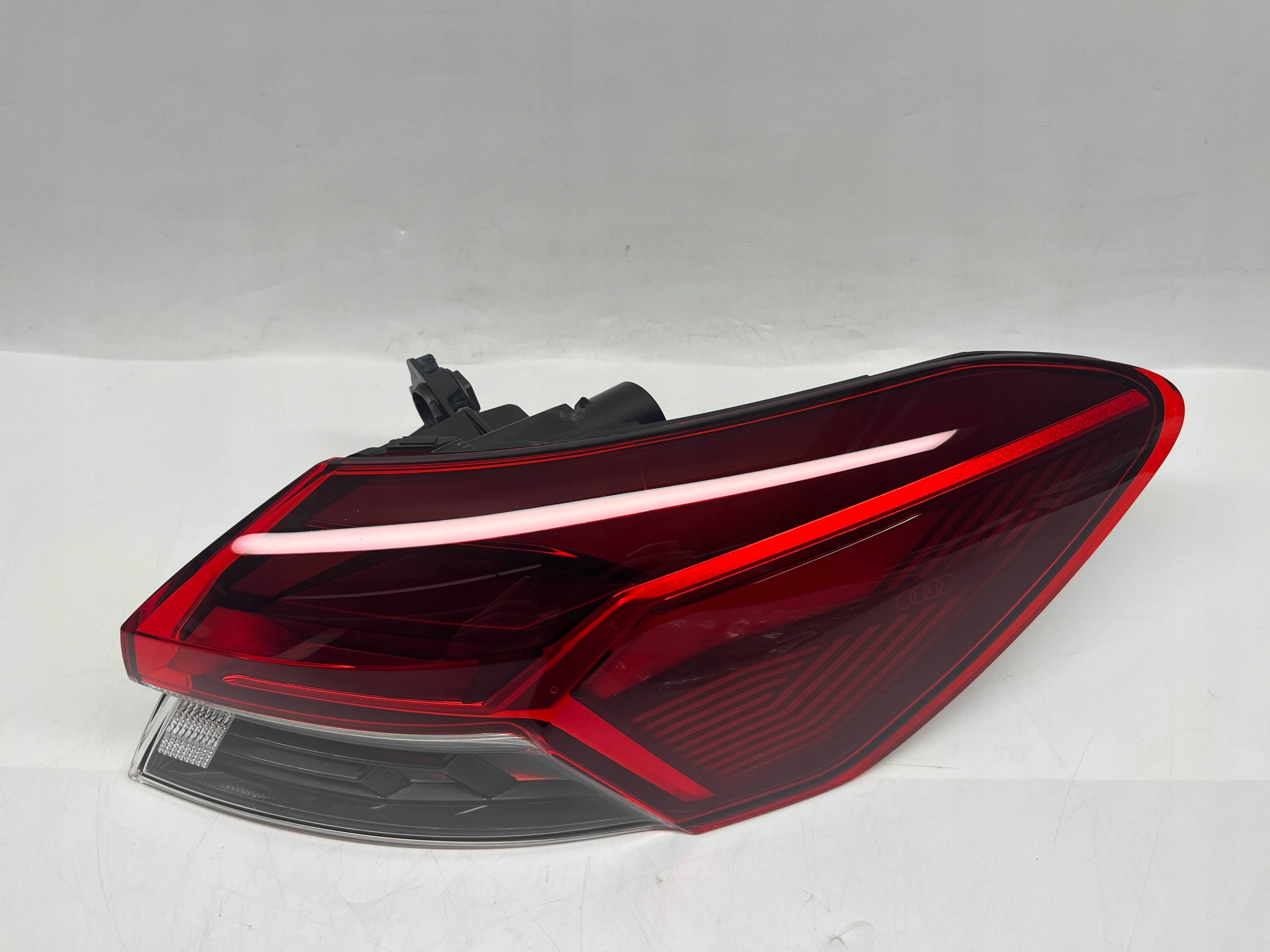 Audi Q4 E-Tron (2022-) Lampa Tył Tylna Prawa Animacja 89A945092