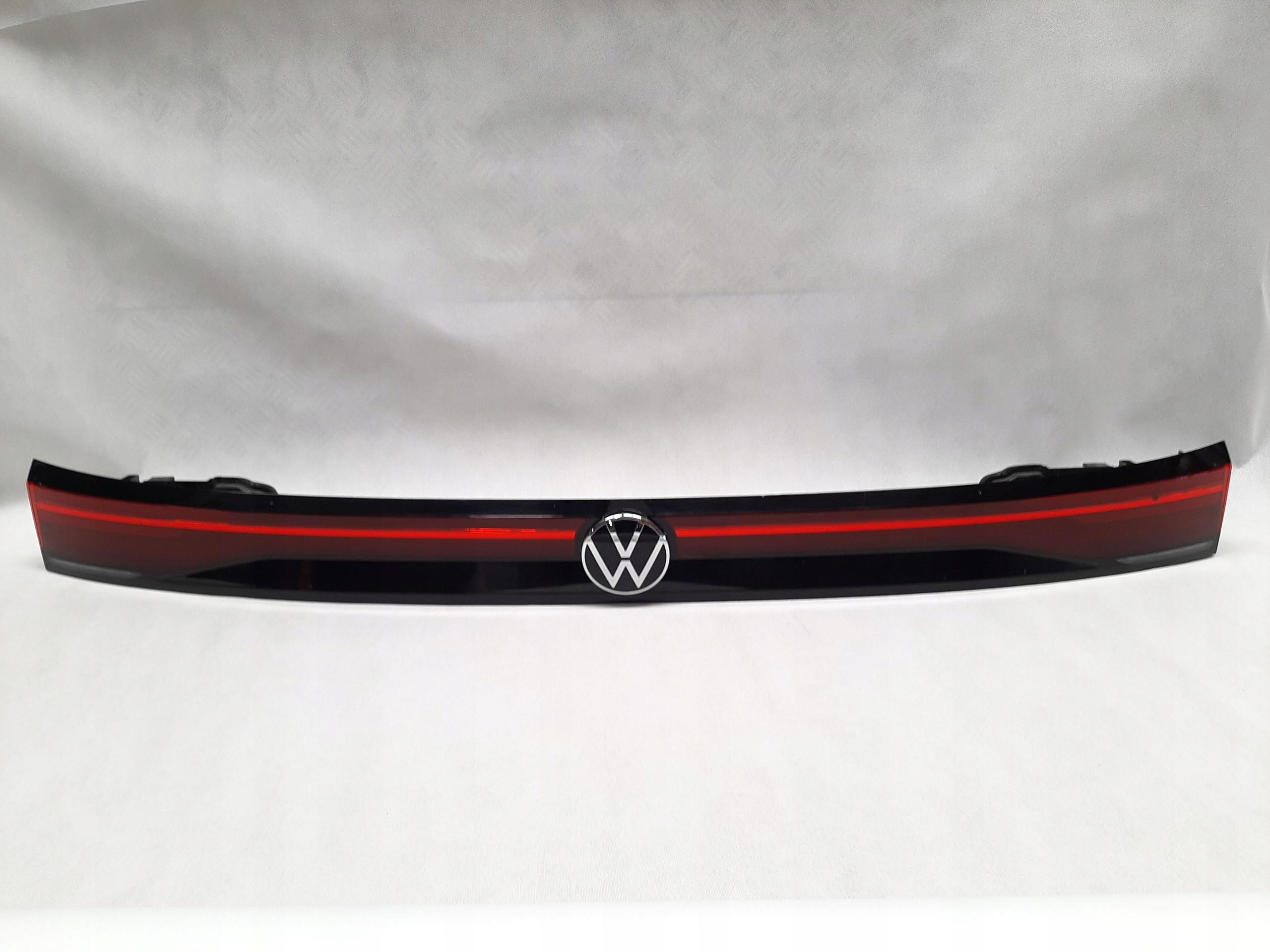 VW PASSAT B9 VARIANT BLENDA LAMPA KLAPY TYŁ LED 3J0945093