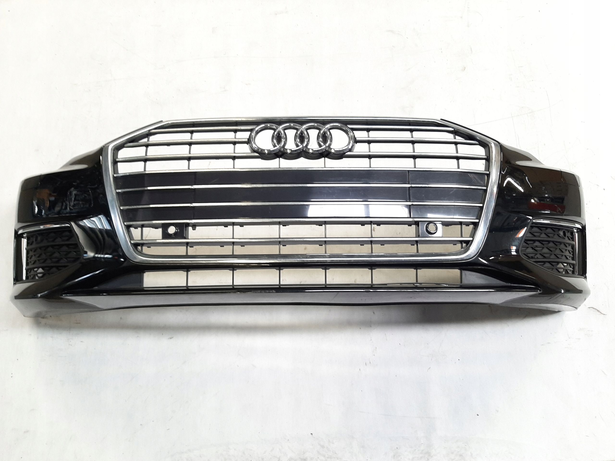 AUDI A6 C8 ZDERZAK PRZEDNI 4K0807437