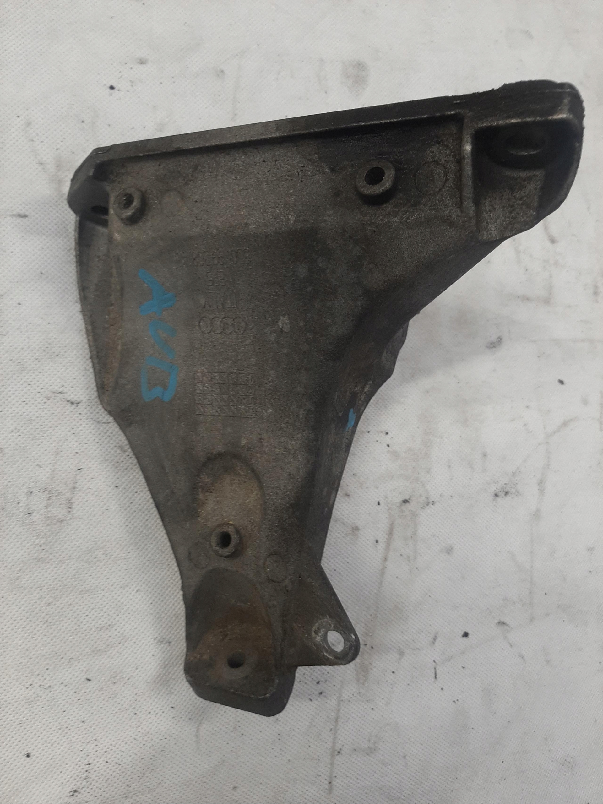 VW PASSAT B5 AUDI A4 B6 A6 C5 1.9 TDI ŁAPA MOCOWANIE SILNIKA 8D0199308AB