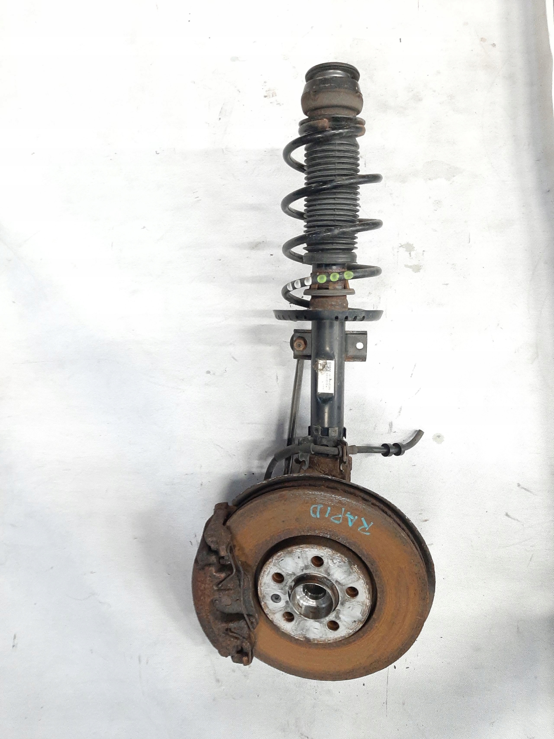 SKODA RAPID ZWROTNICA PIASTA AMORTYZATOR PRAWY PRZÓD 6R0413031BF
