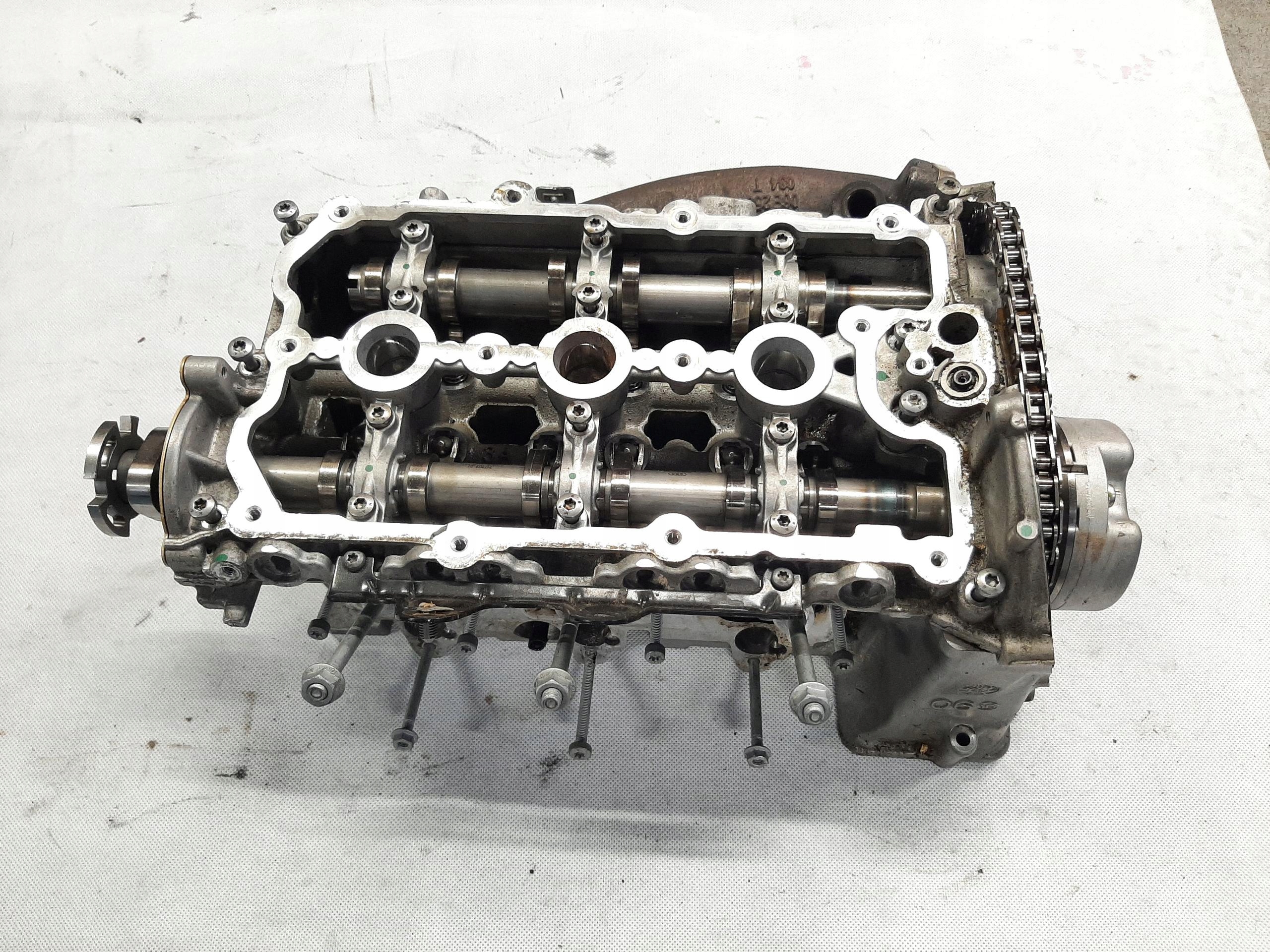 AUDI A6 C7 GŁOWICA PRAWA 3.0 TFSI CRE 06E103404T
