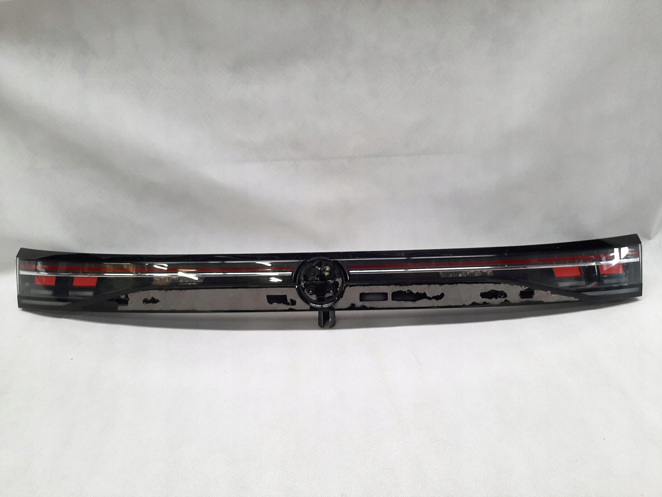 VW PASSAT B9 VARIANT BLENDA LAMPA KLAPY TYŁ LED 3J0945307