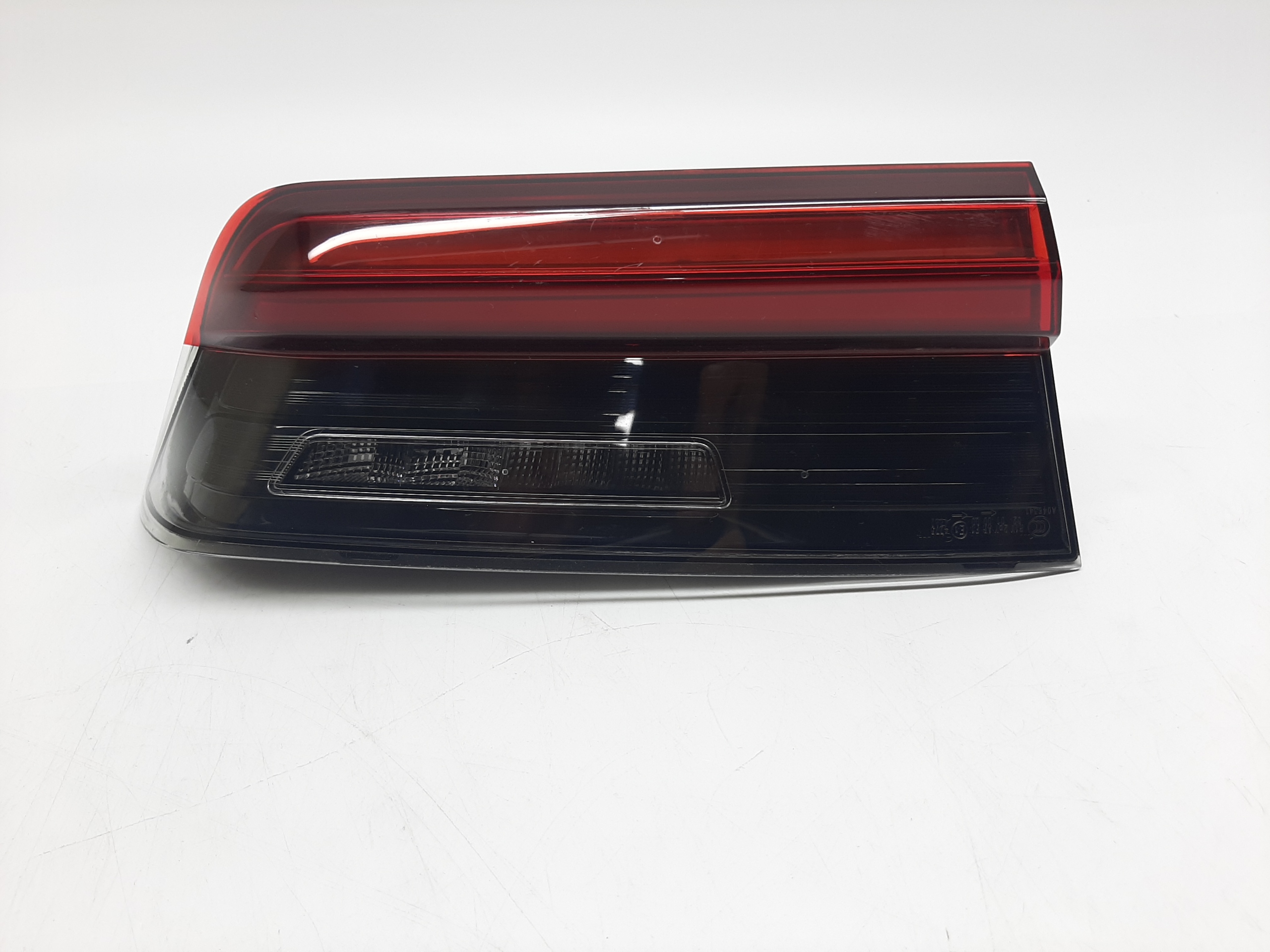 BMW 3 G20 LAMPA TYŁ TYLA LEWA LED W KLAPE H75A3BC6101
