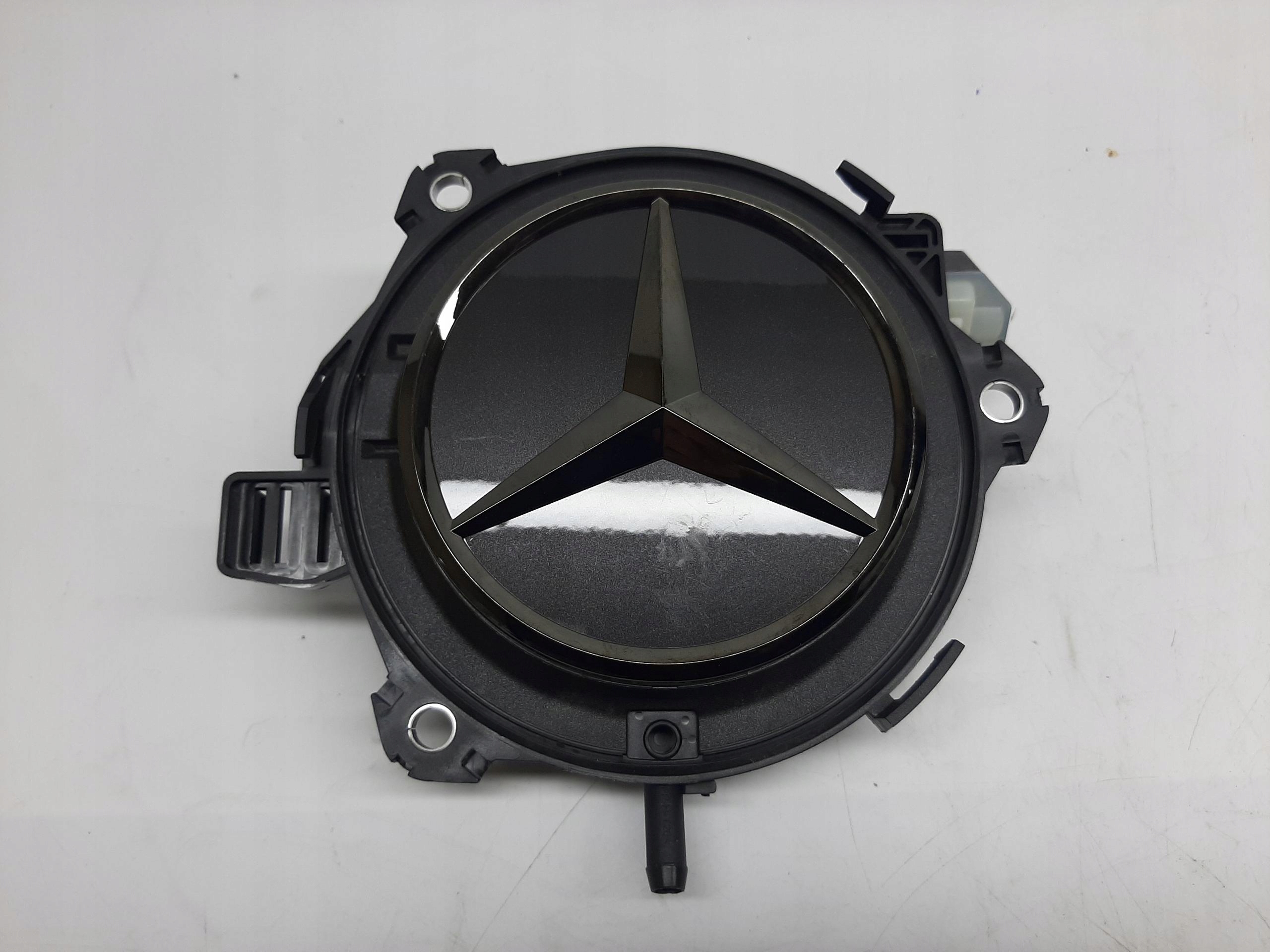 MERCEDES-BENZ GLE W167 KLAMKA BAGAŻNIKA EMBLEMAT A0997504500