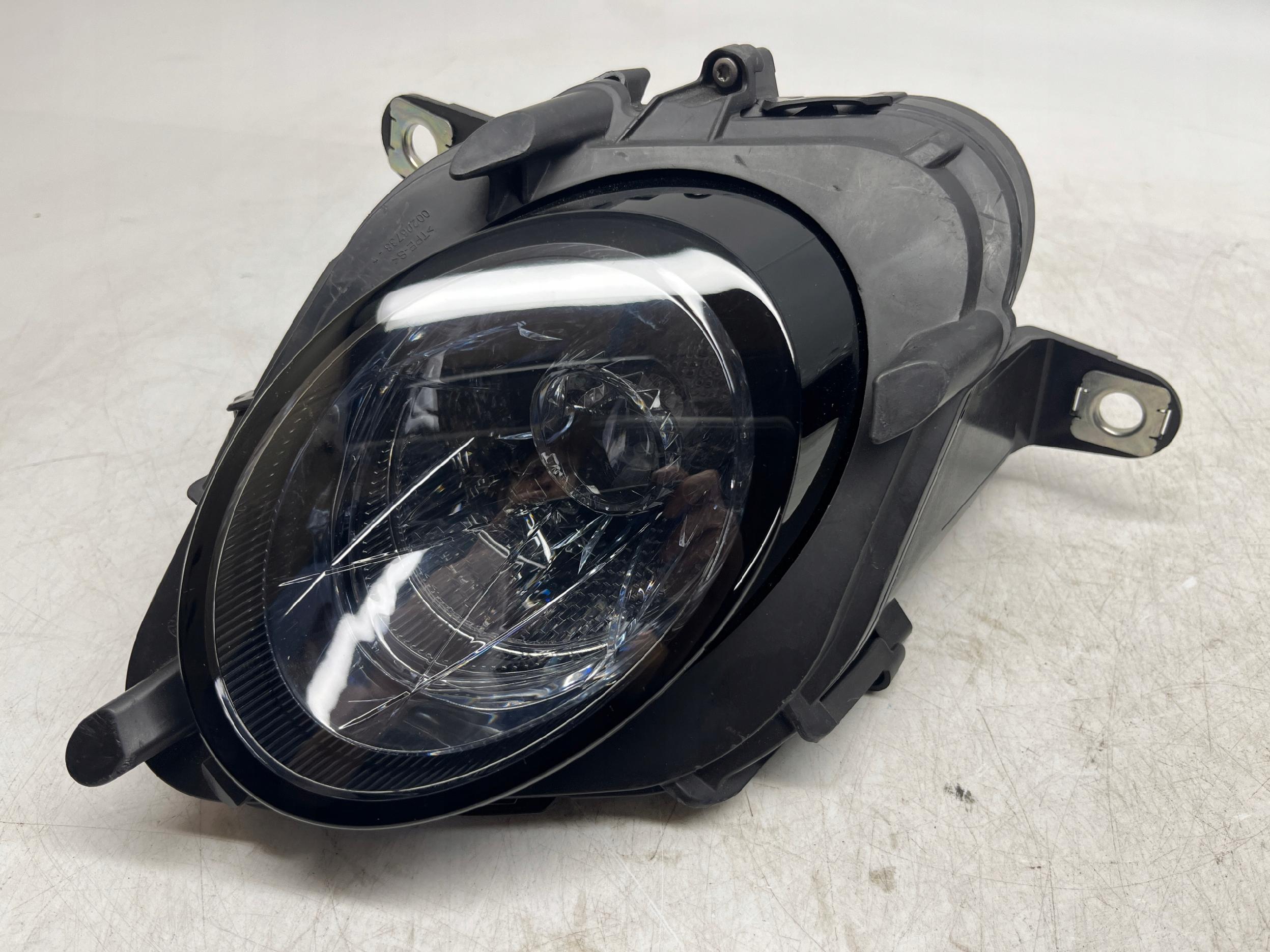 BENTLEY CONTINENTAL GT LAMPA PRAWA KIERUNKOWSKAZ DRL HALOGEN LED 3SD953042A