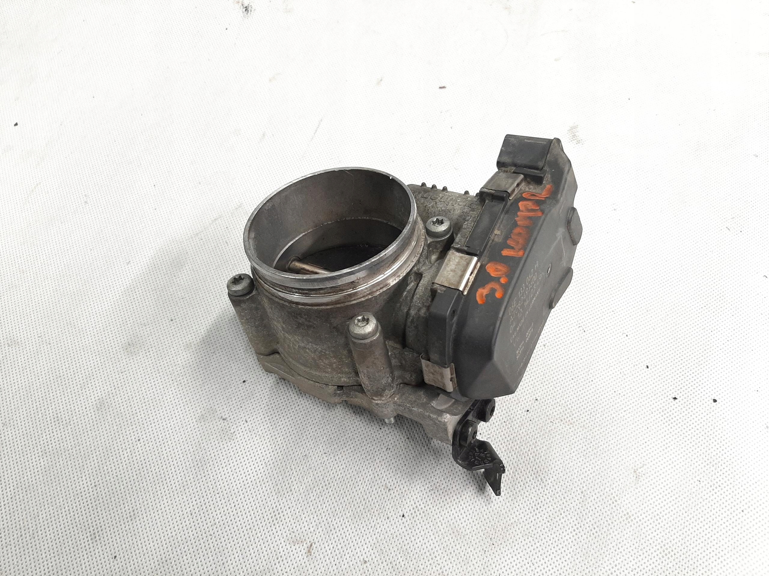 AUDI A6 C7 3.0 TFSI PRZEPUSTNICA 06E133062H