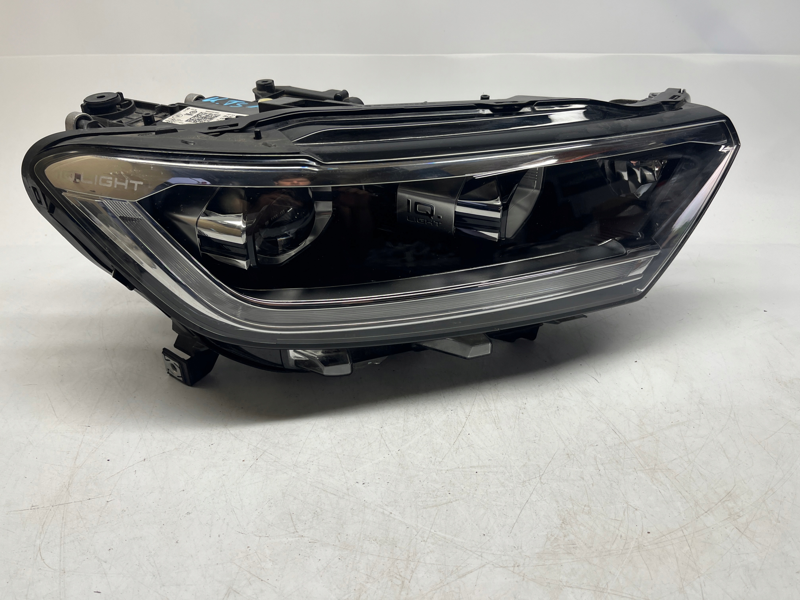 Volkswagen T-ROC REFLEKTOR LAMPA PRAWA PRZÓD LED MATRIX BEAM 2GA941036AF