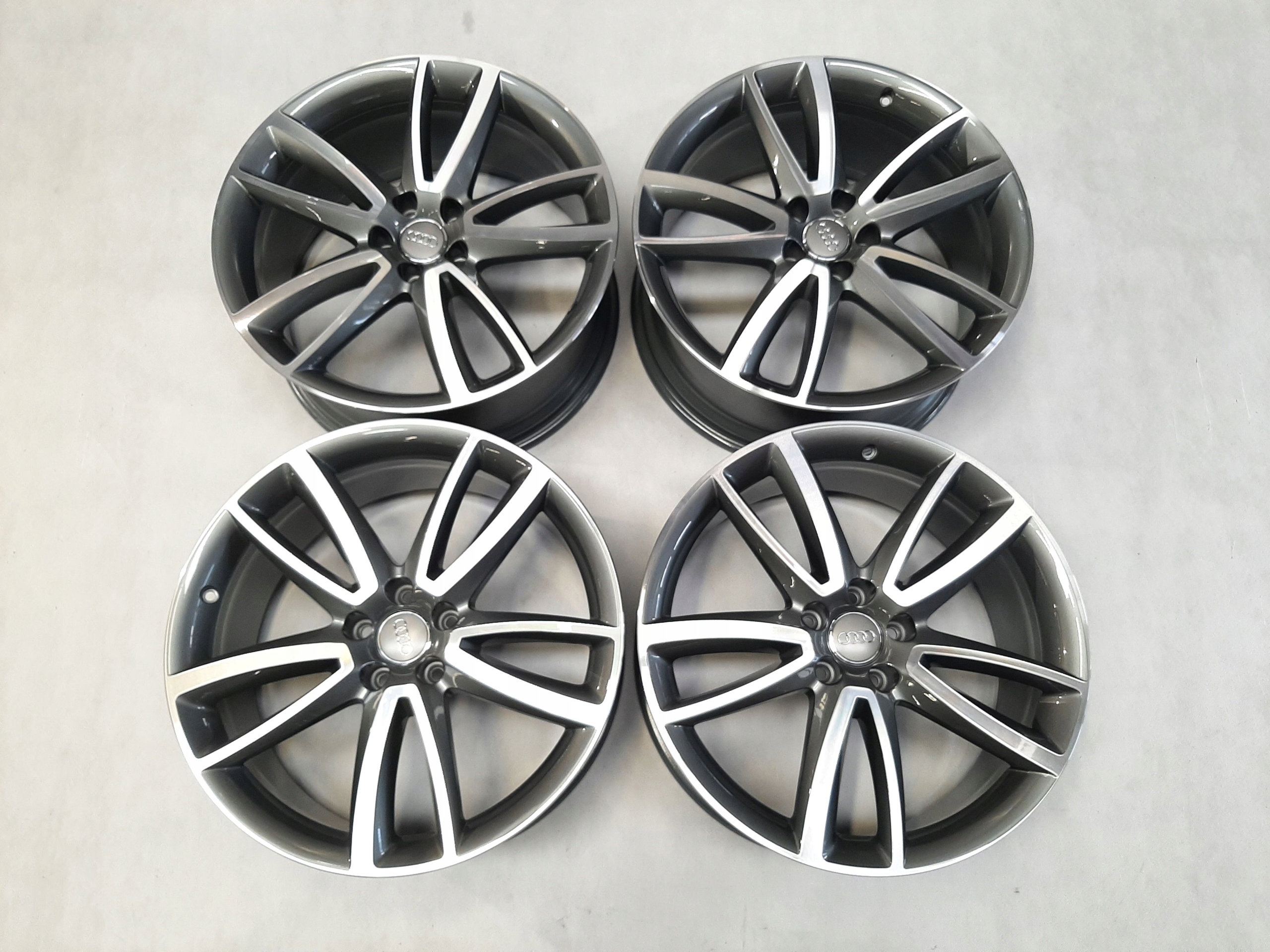 AUDI A8 D4 A6 C7 FELGa 4H007149 r20 komplet zestaw oryginał felg aulu