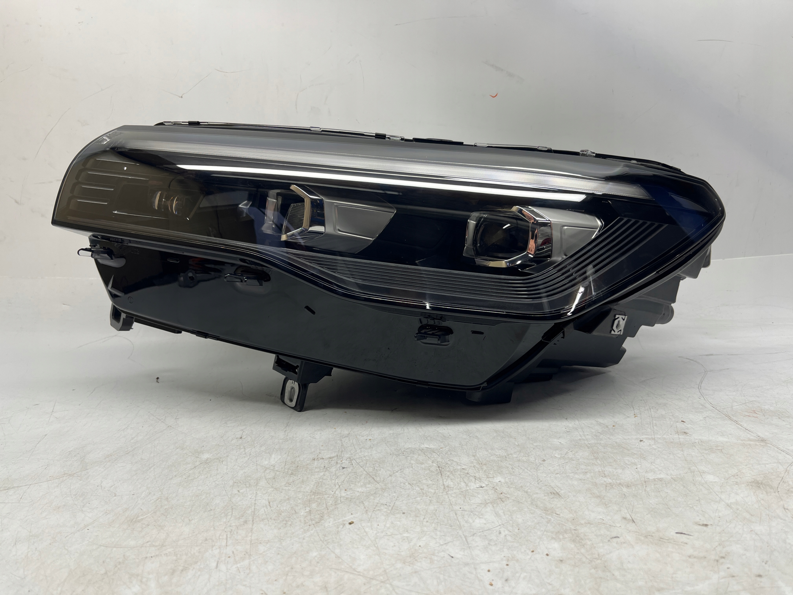 Volkswagen Tiguan Reflektor Lewy Lampa Lewa Przednia LED 571941035A