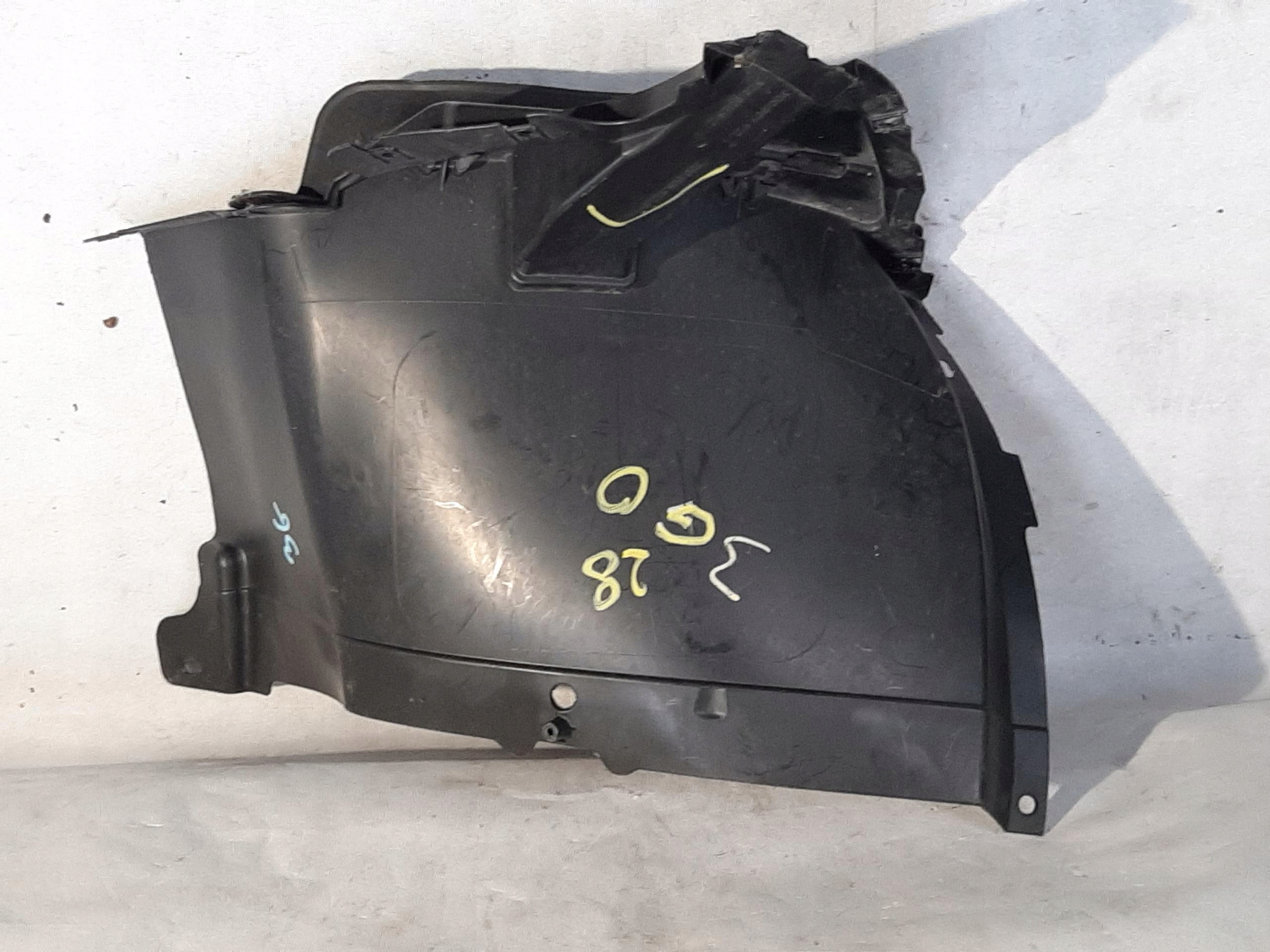 VW PASSAT B8 NADKOLE OSŁONA PRAWY PRZÓD CZĘŚĆ PRZEDNIA 3G0805912AA