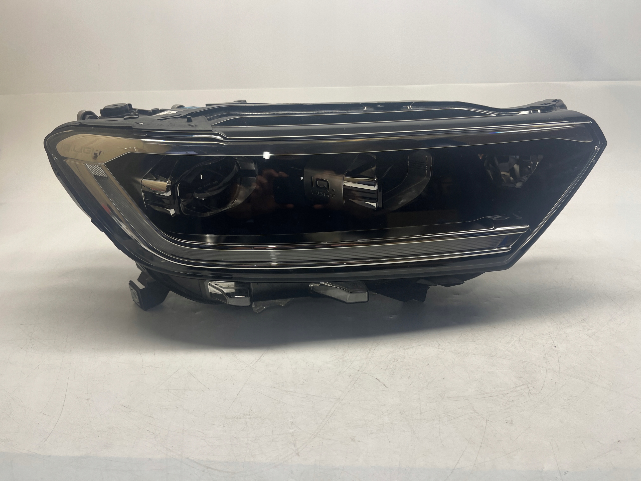 Volkswagen T-ROC REFLEKTOR LAMPA PRAWA PRZÓD LED MATRIX BEAM 2GA941036AK