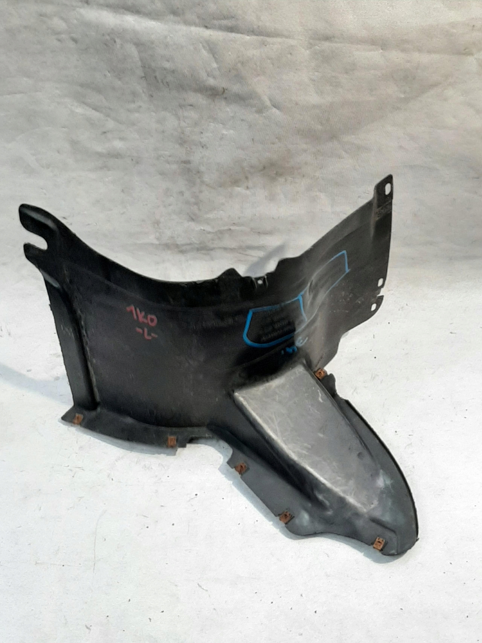 VW GOLF V NADKOLE OSŁONA LEWY PRZÓD CZĘŚĆ PRZEDNIA 1K0805973B 1K0805973C