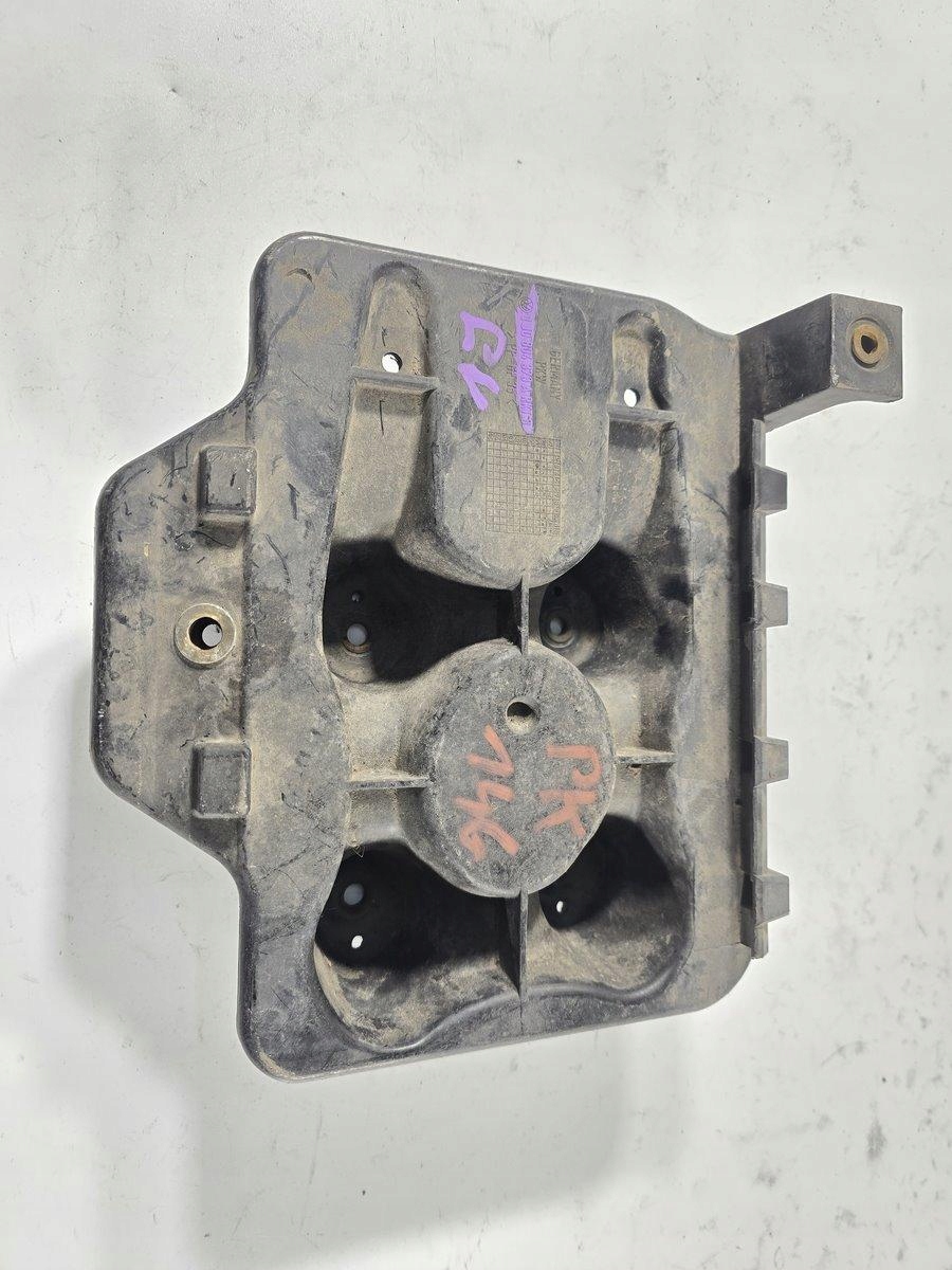 VW GOLF IV AUDI A3 8L SEAT LEON I PODSTAWA AKUMULATORA 1J0804373A