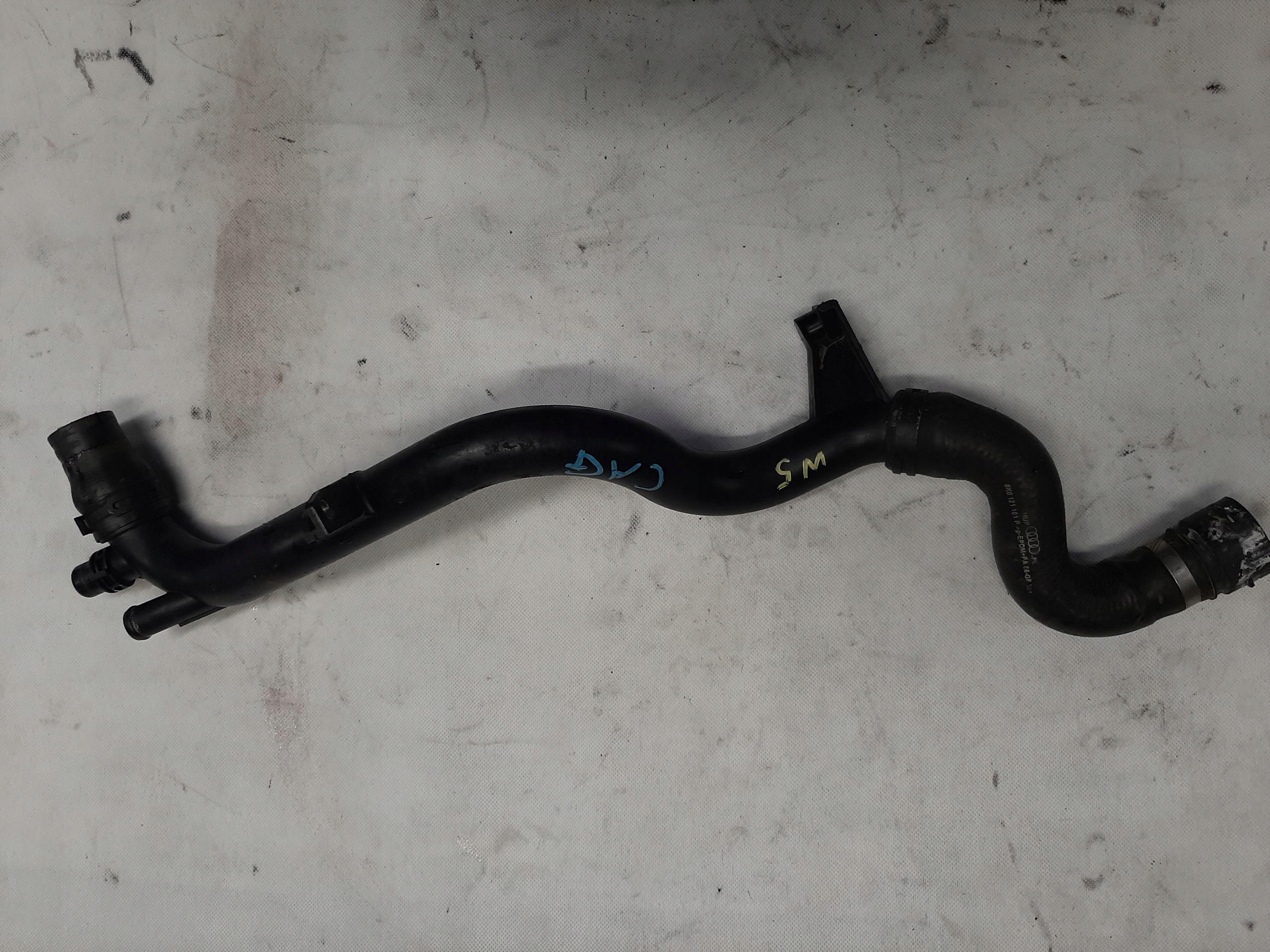 AUDI A4 B8 A5 8T A6 C6 2.0 TDI RURKA PRZEWÓD WODY 8K0121101P 03L121071V