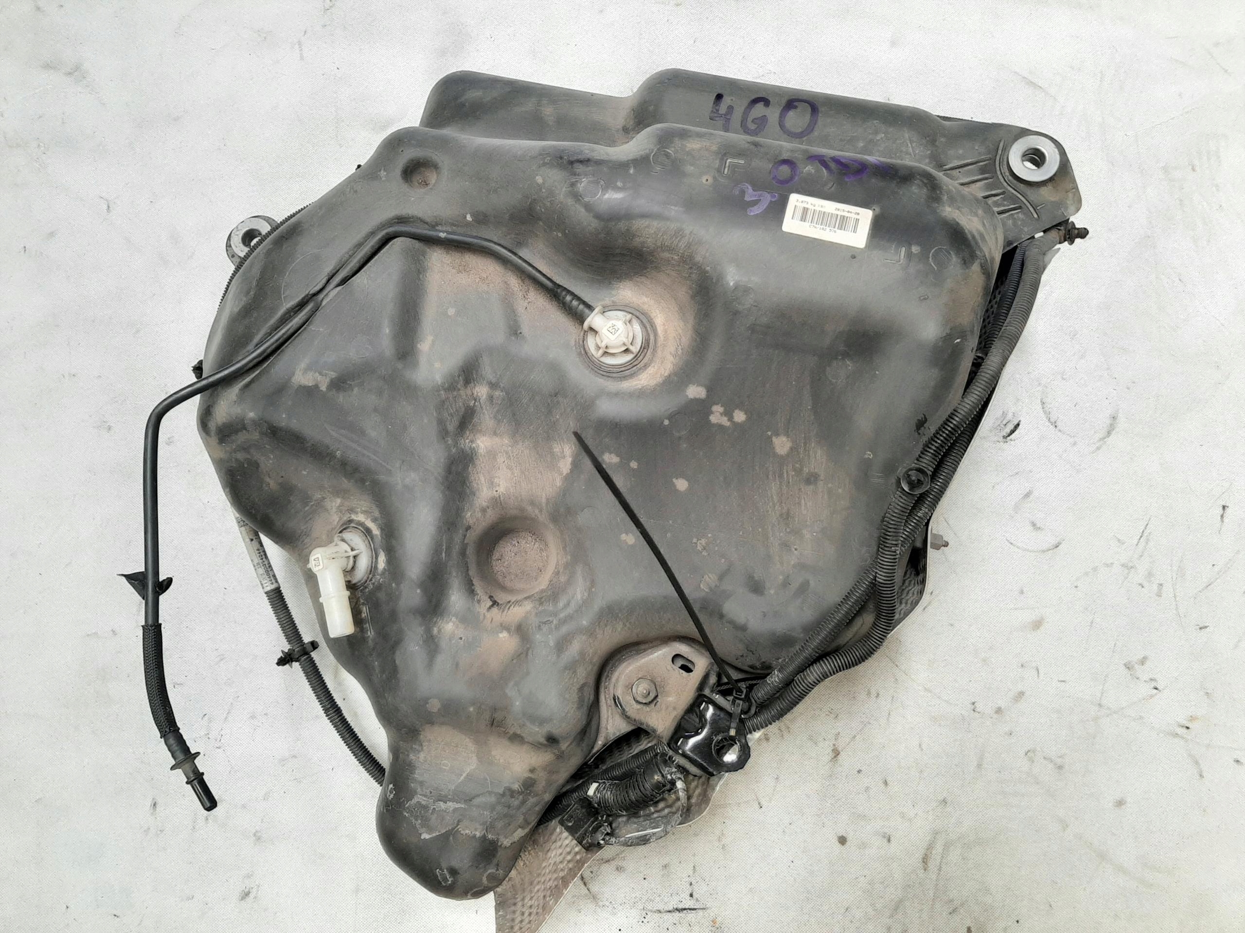 AUDI A6 C7 LIFT 3.0 TDI 2014- ZBIORNIK ADBLUE 4G0131877