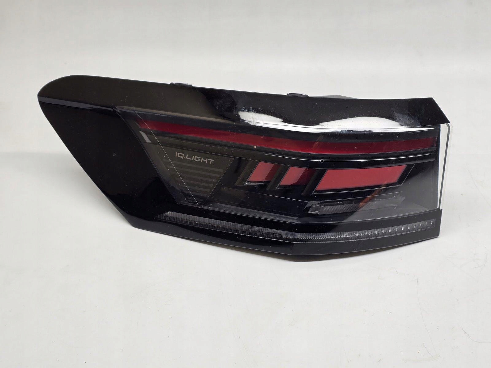 VW PASSAT B9 KOMBI LAMPA LEWA TYLNA TYŁ IQ.LIGHT LED 3J0945207A