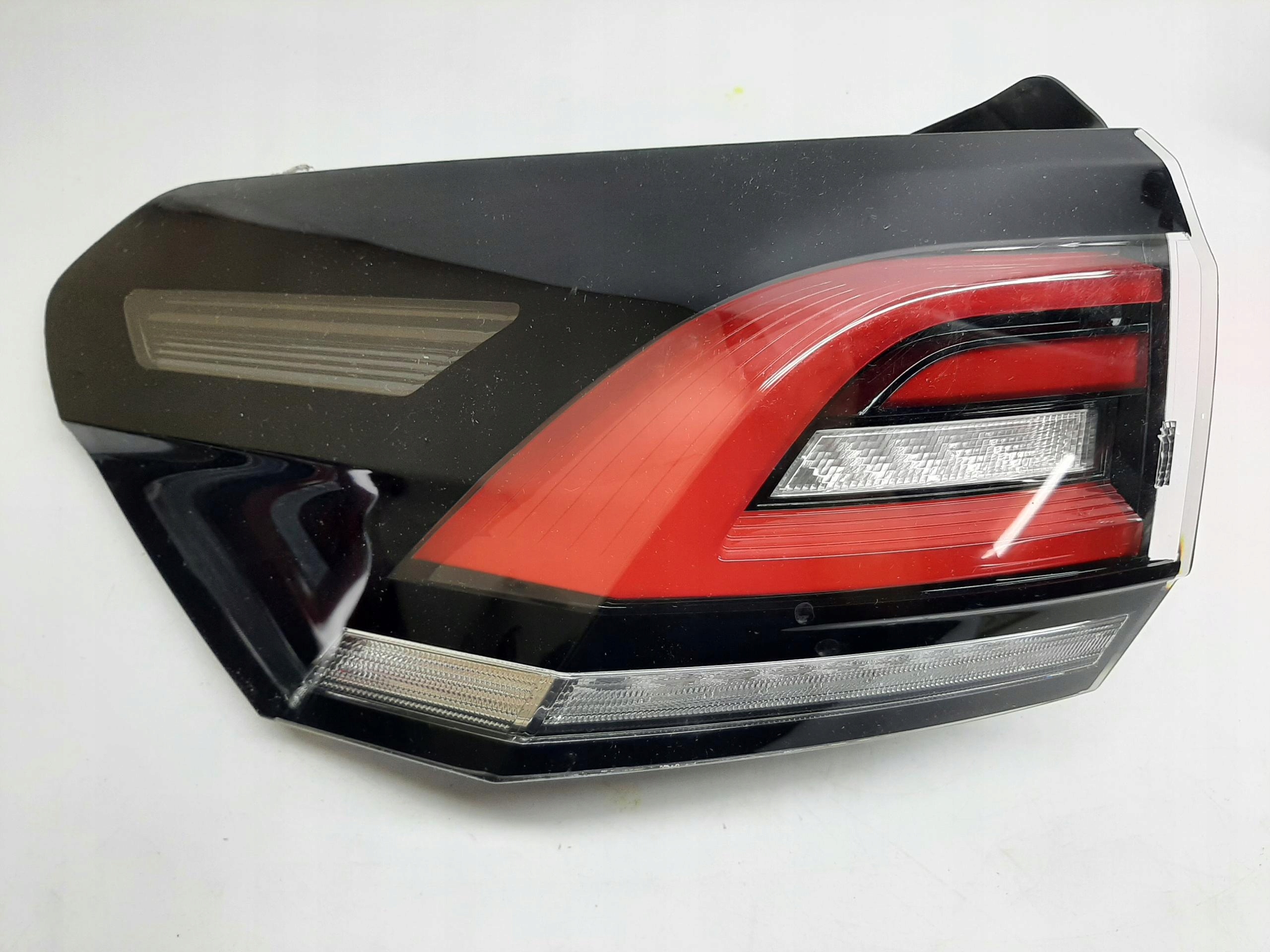 VW TAIGO LAMPA LEWA TYLNA TYŁ LED 2G7945095