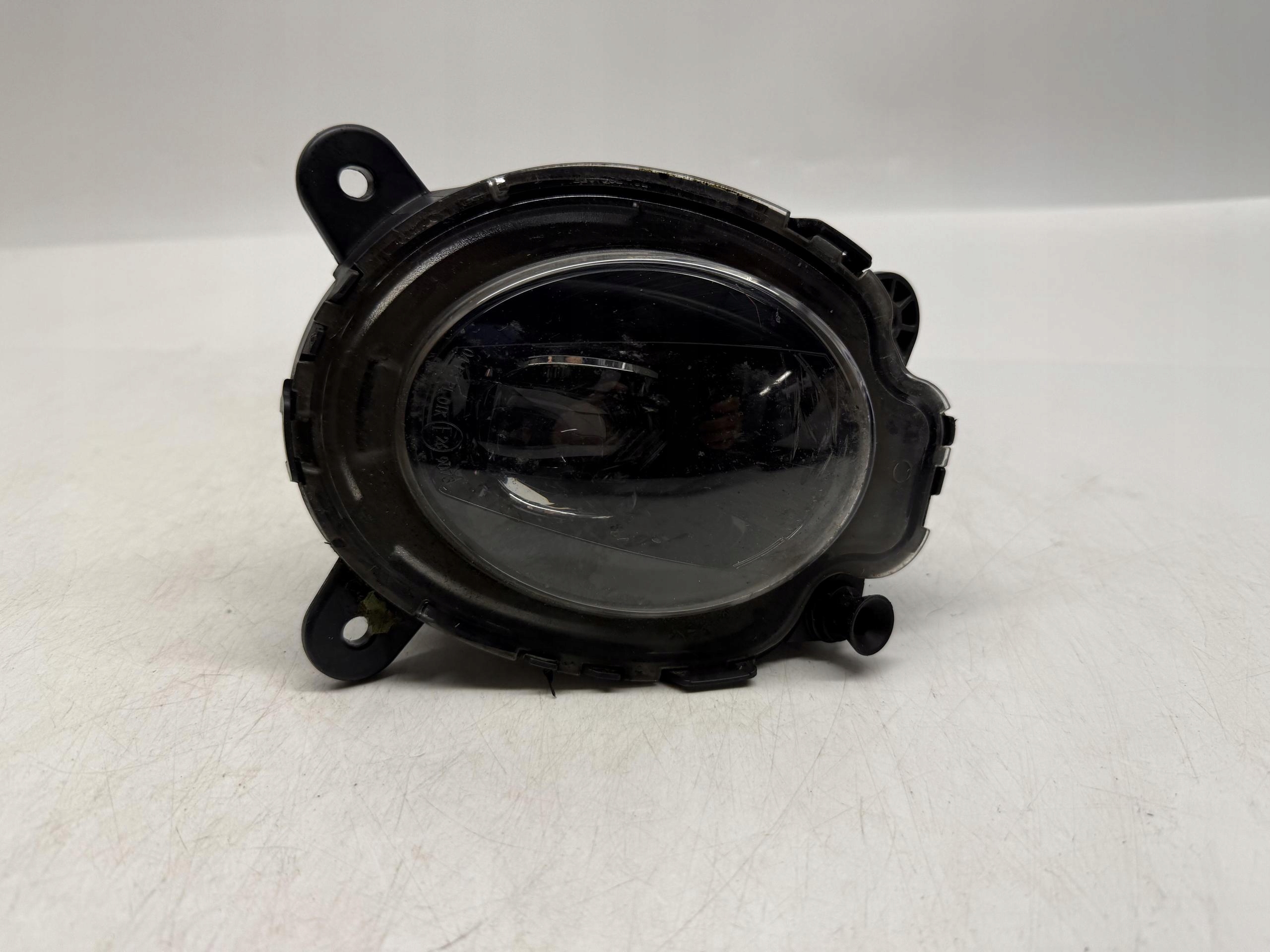 SEAT LEON III HALOGEN LAMPA PRZECIWMGIELNA PRAWY PRZÓD 5FJ941702