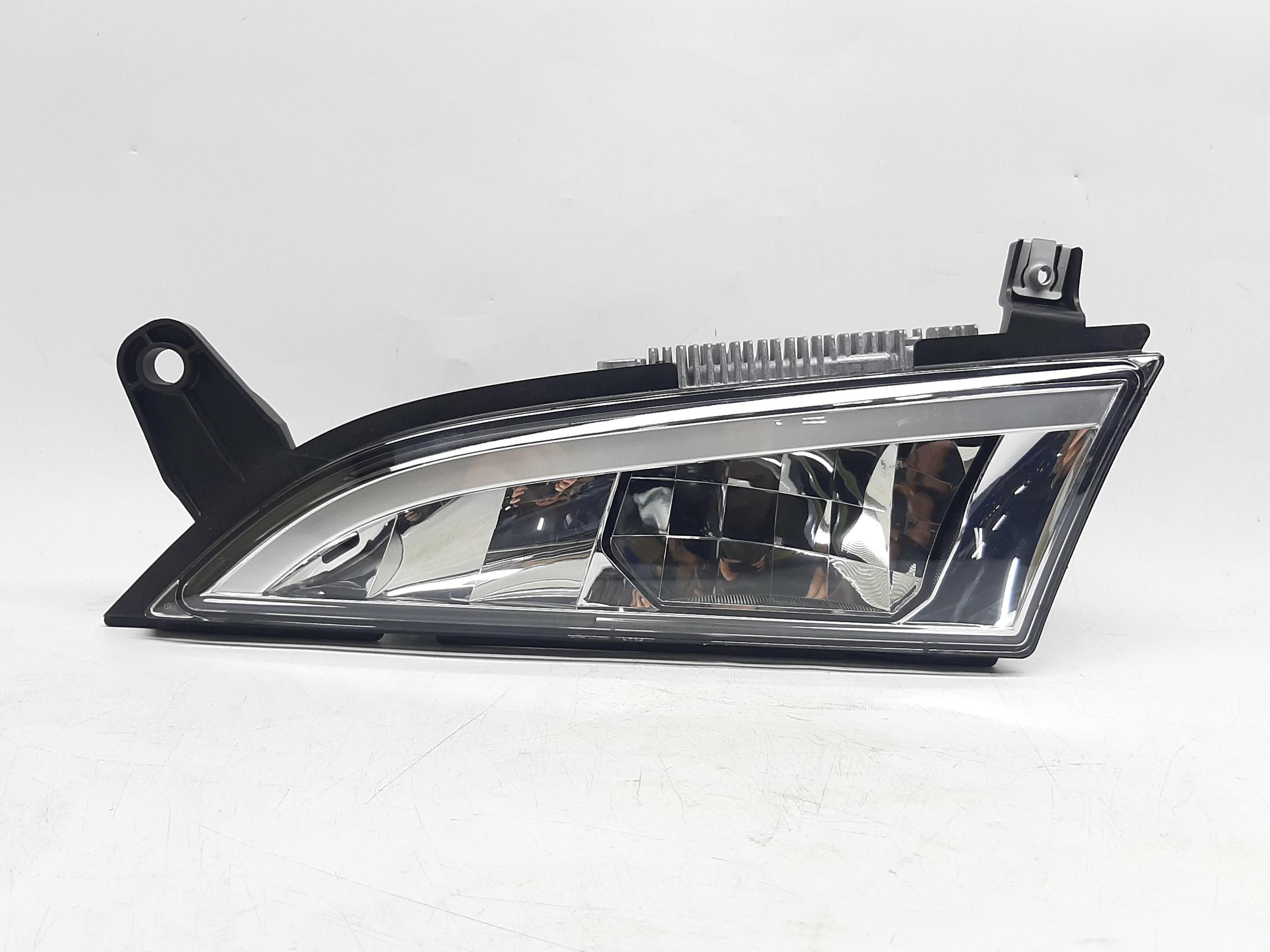 SCANIA R S NEXTGEN HALOGEN LED DALEKOSIĘŻNY LEWY PRZÓD 2948553