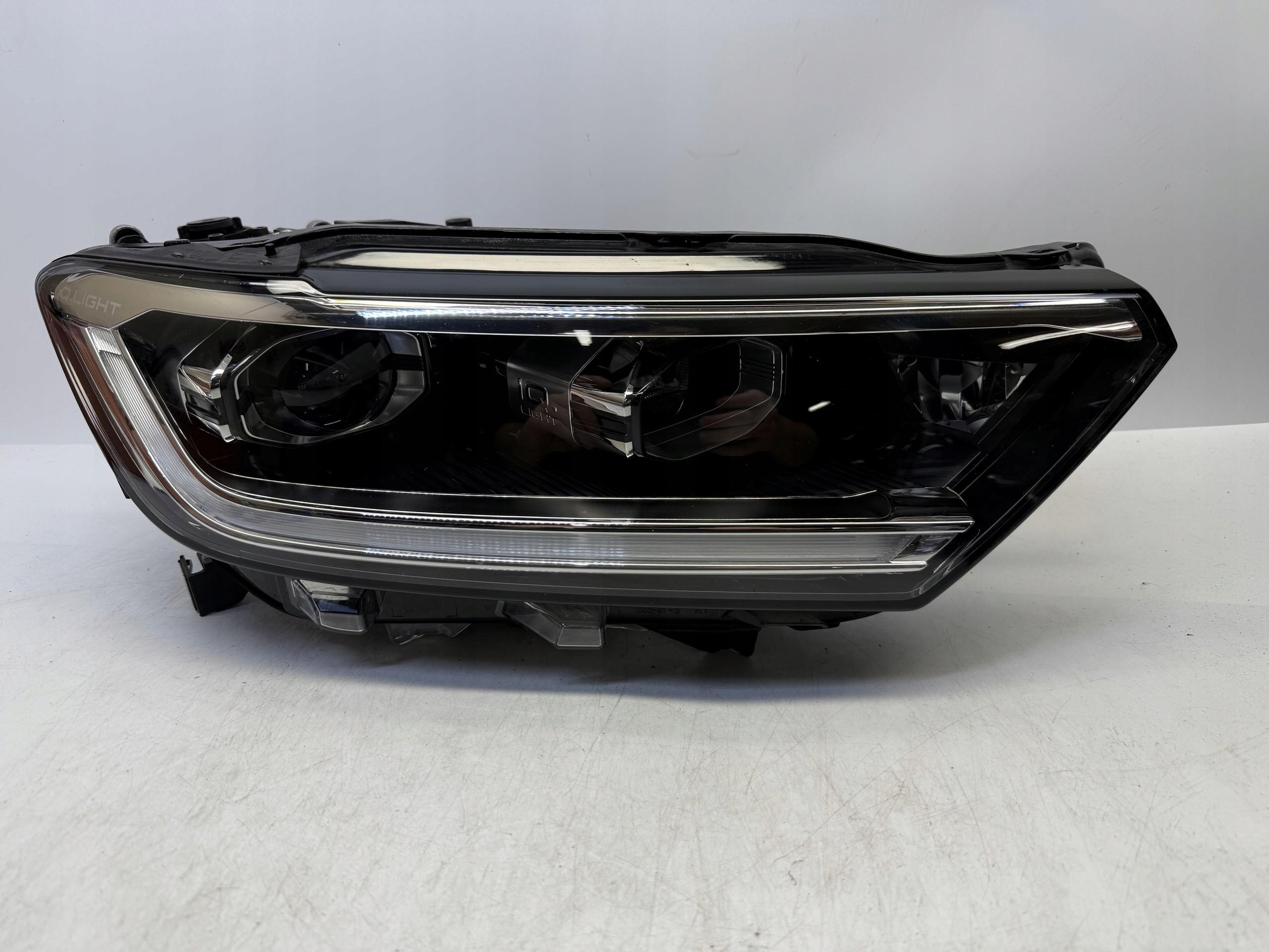 VW T-ROC LAMPA REFLEKTOR PRZEDNI PRAWY LED IQ.LIGHT 2GA941036AF