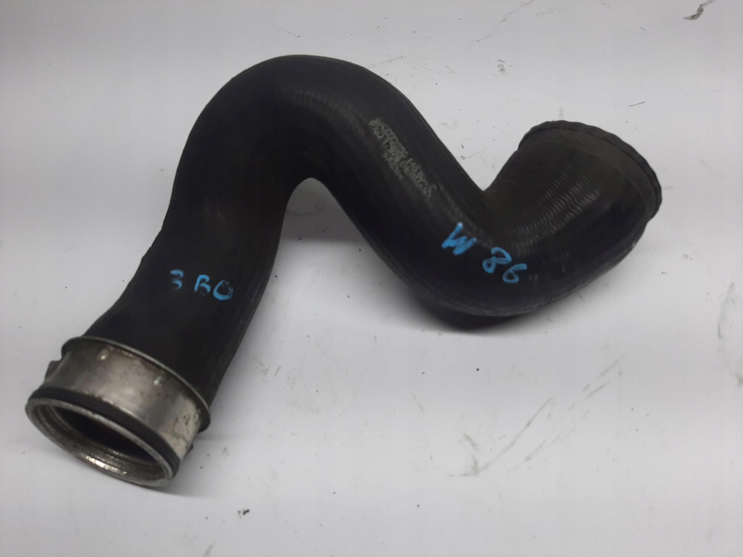 VW PASSAT B5 AUDI A4 B6 1.8 T WĄŻ RURA PRZEWÓD INTERCOOLERA 3B0145834D