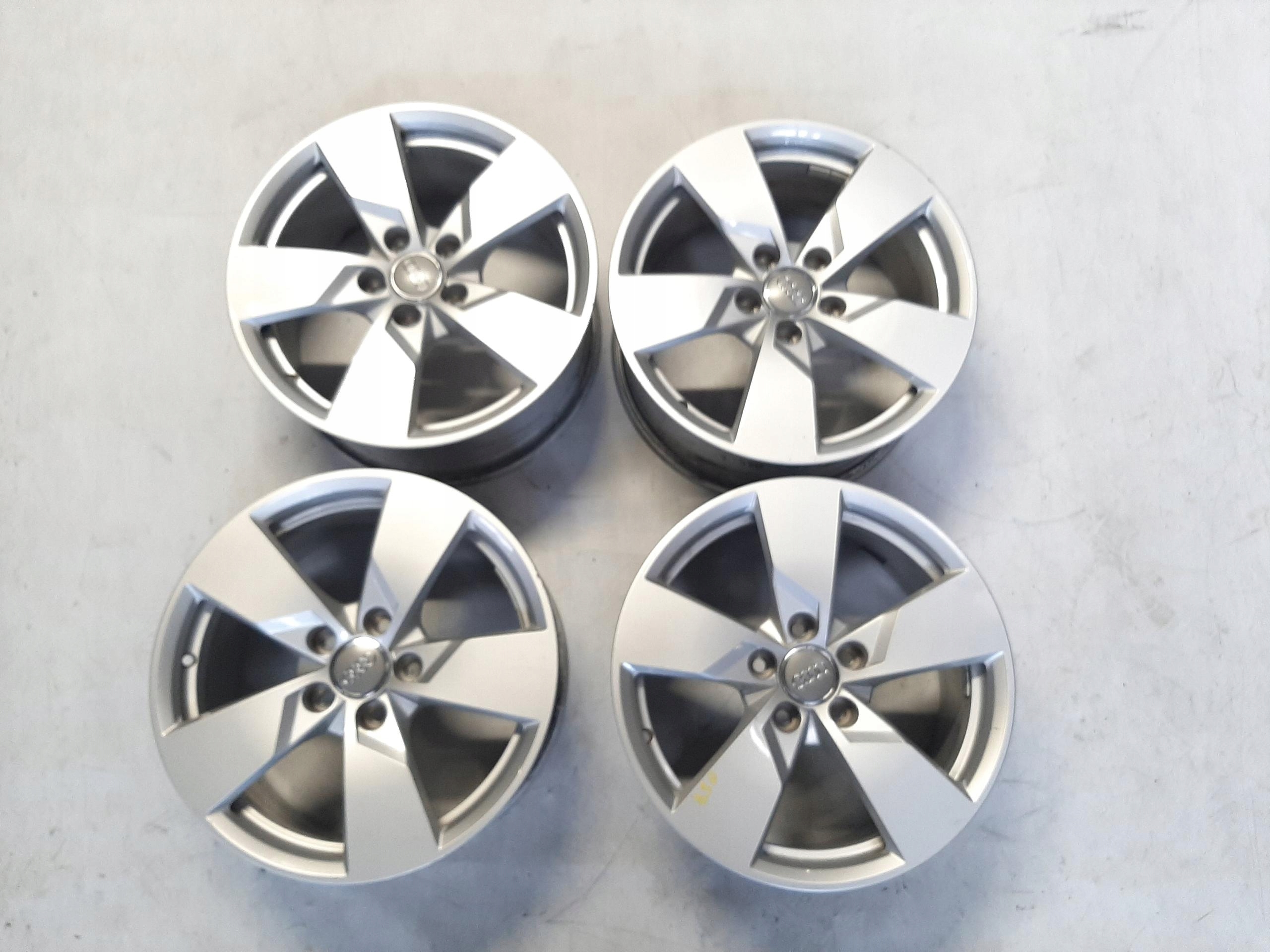 AUDI TT 8S FELGI ALUMINIOWE R17 8J ET47 5x112 8S0601025BA
