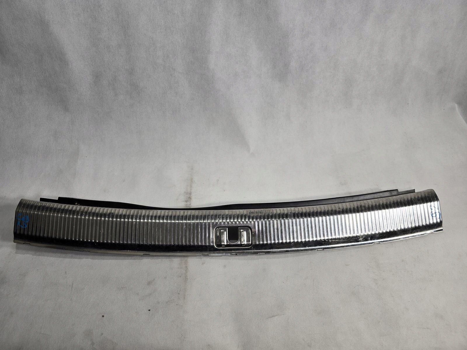 AUDI A6 S6 SR6 C6 AVANT OSŁONA PASA TYLNEGO TYŁ MASKOWNICA 4F9864483B