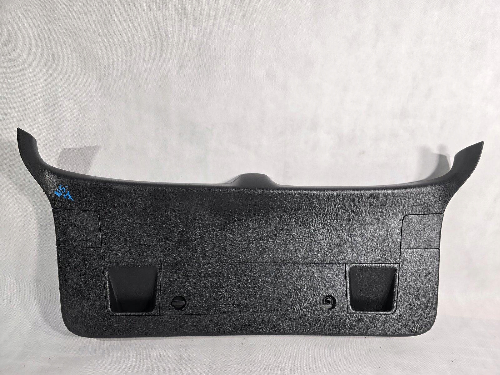 VW PASSAT B6 KOMBI OSŁONA TAPICERKA KLAPY BAGAŻNIKA 3C9867605D 3C9867605E