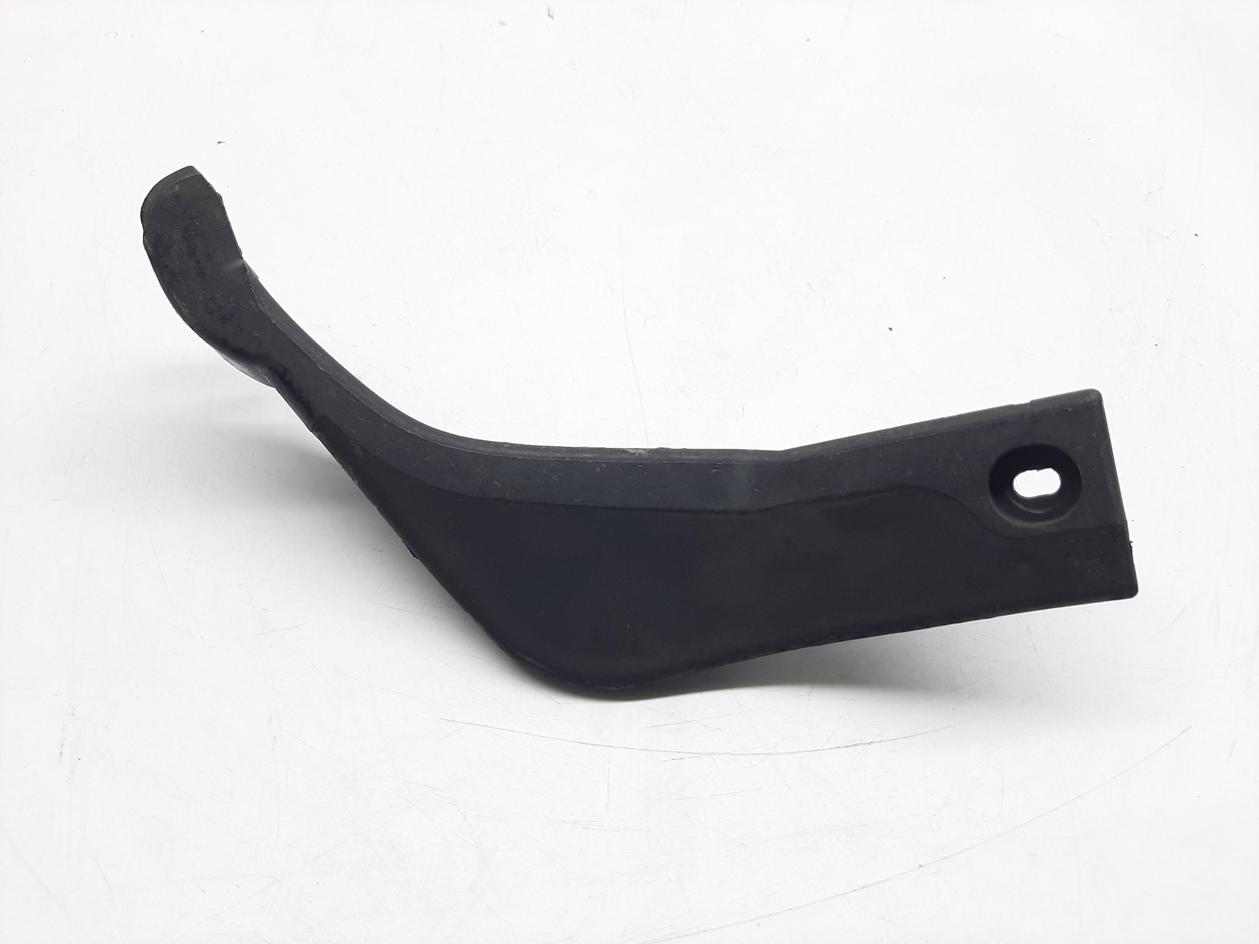 AUDI A4 B5 SEDAN AVANT CHLAPACZ BŁOTNIK OSŁONA DOKŁADKA LEWY TYŁ 8D0854857B