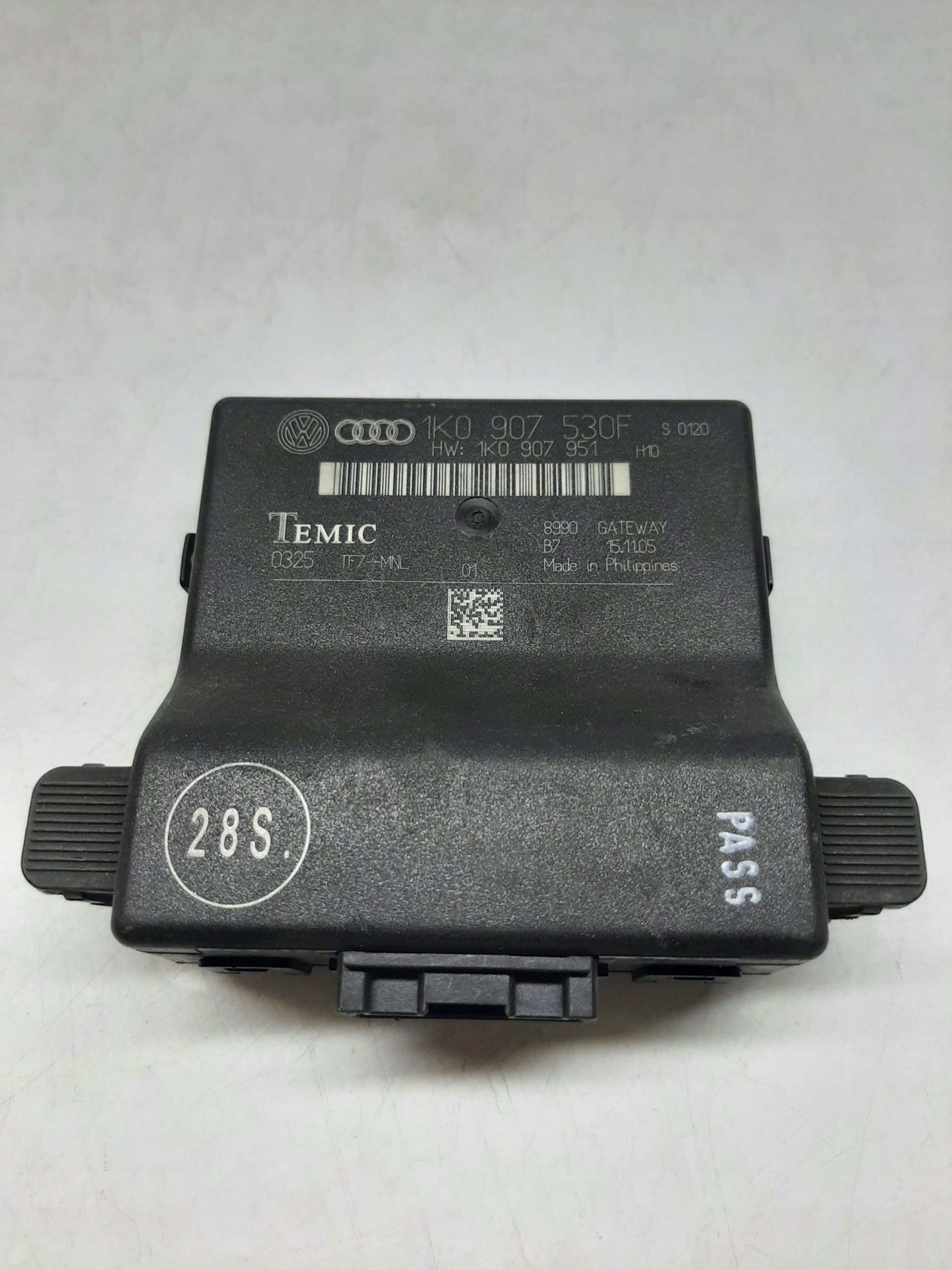VW GOLF V SEAT LEON II MODUŁ INTERFACE GATEWAY 1K0907530F 1K0907951