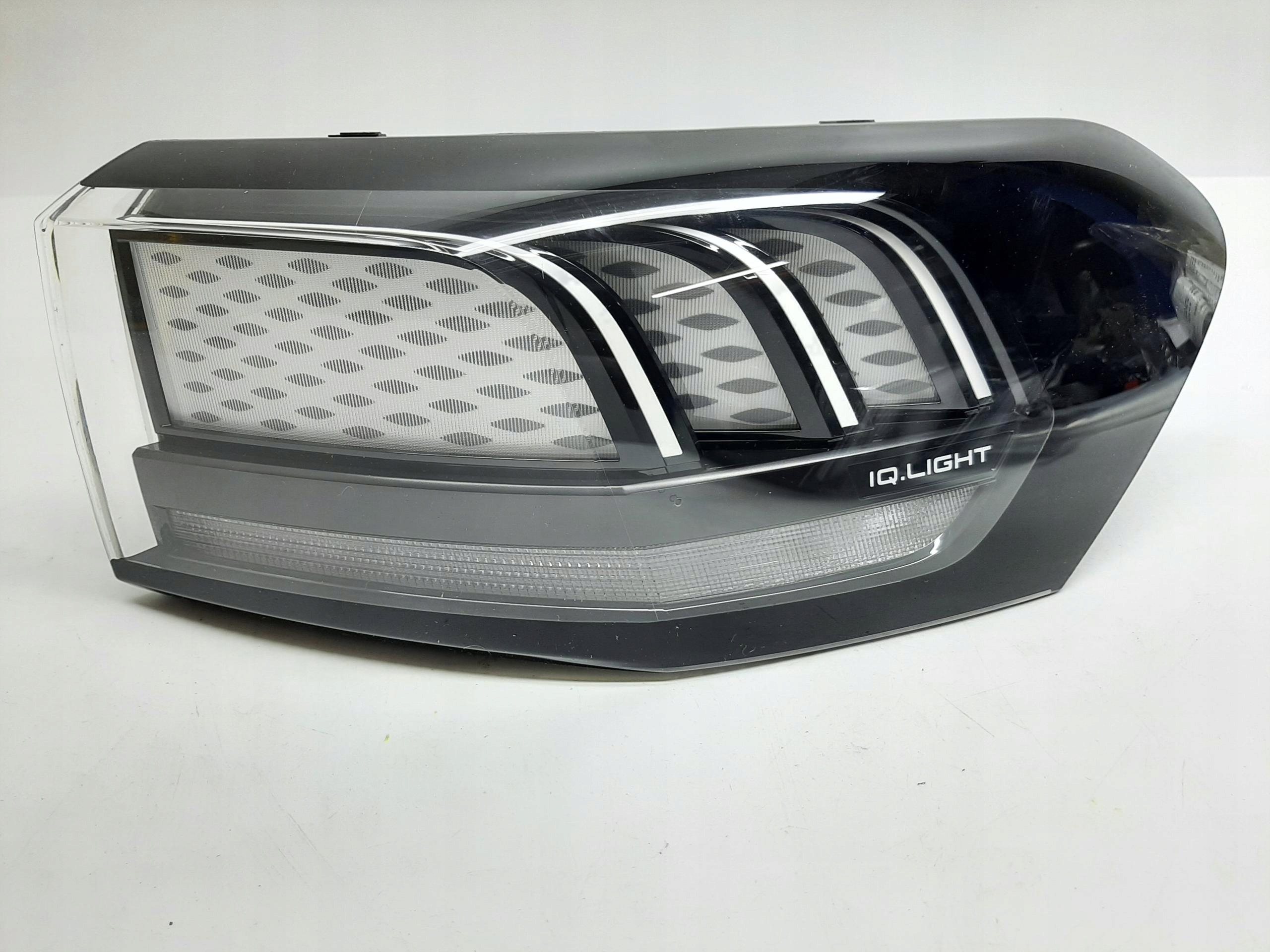 VW ID7 ID.7 LAMPA PRAWA TYLNA TYŁ IQ LIGHT LED 14B945208A