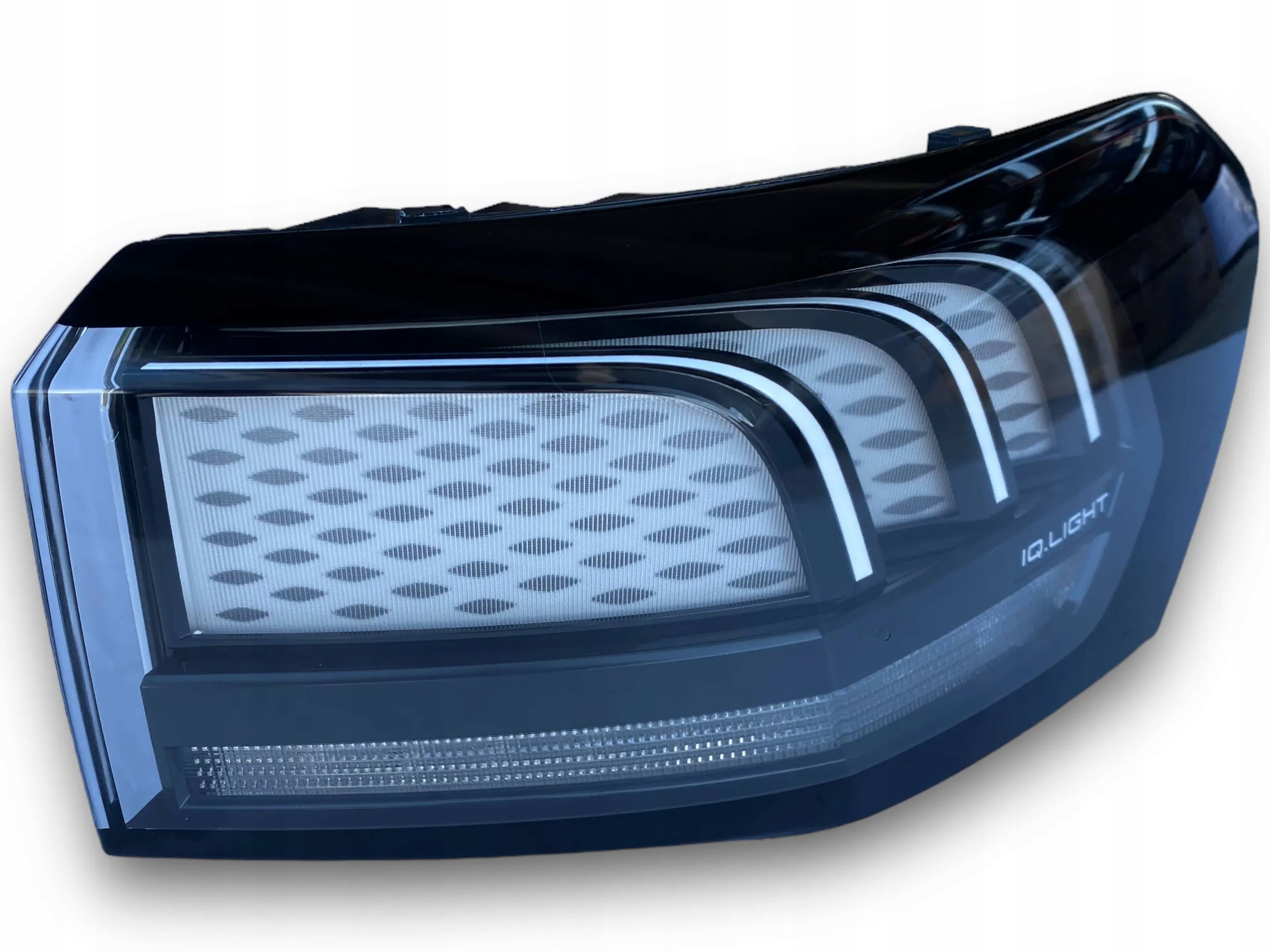 VW ID.7 TOURER ID.7 LIFTBACK 2023- LAMPA IQ LIGHT PRAWY TYŁ 14B945208A