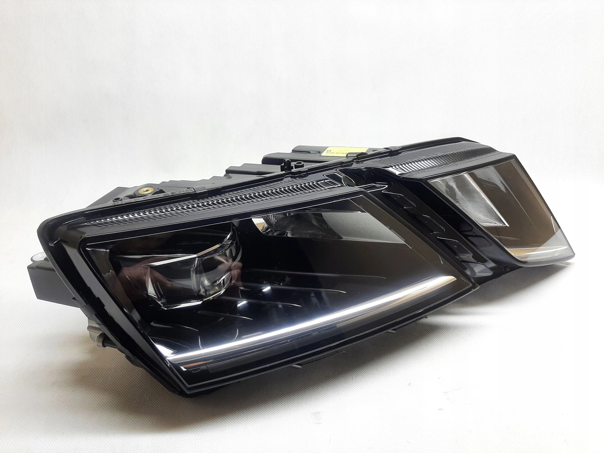 SKODA OCTAVIA III LIFT FULL LED LAMPA PRAWA PRZÓD