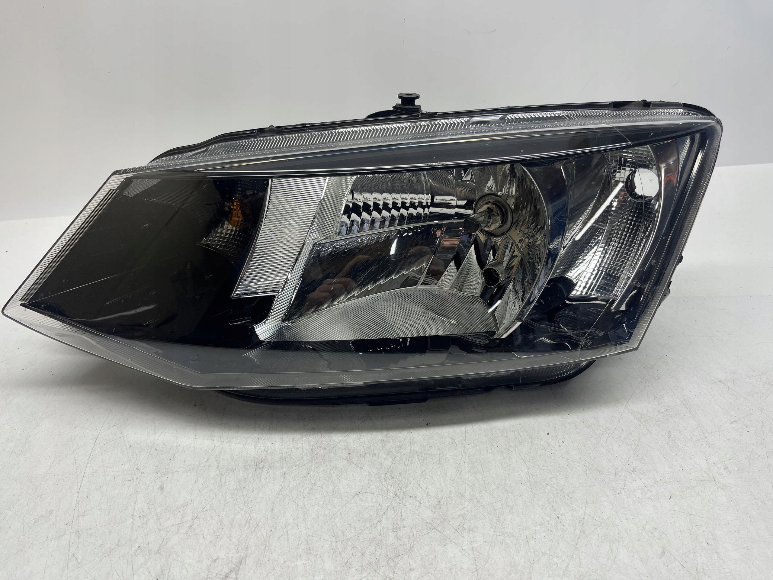 SKODA Fabia 3 Reflektor Lampra Przód Lewy 6V19941015C