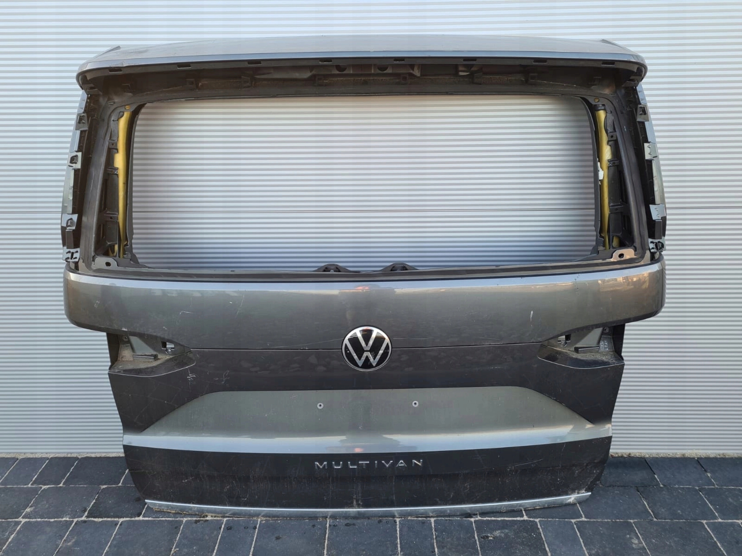 VW T7 POKRYWA BAGAŻNIKA KLAPA 7T0827023K