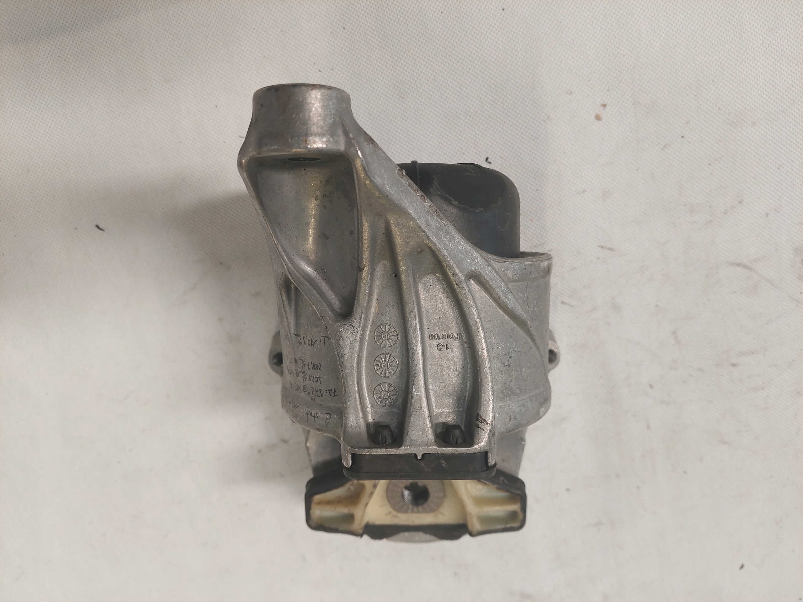 Poduszka Silnika Audi A4 B9 A5 8W0199371BN