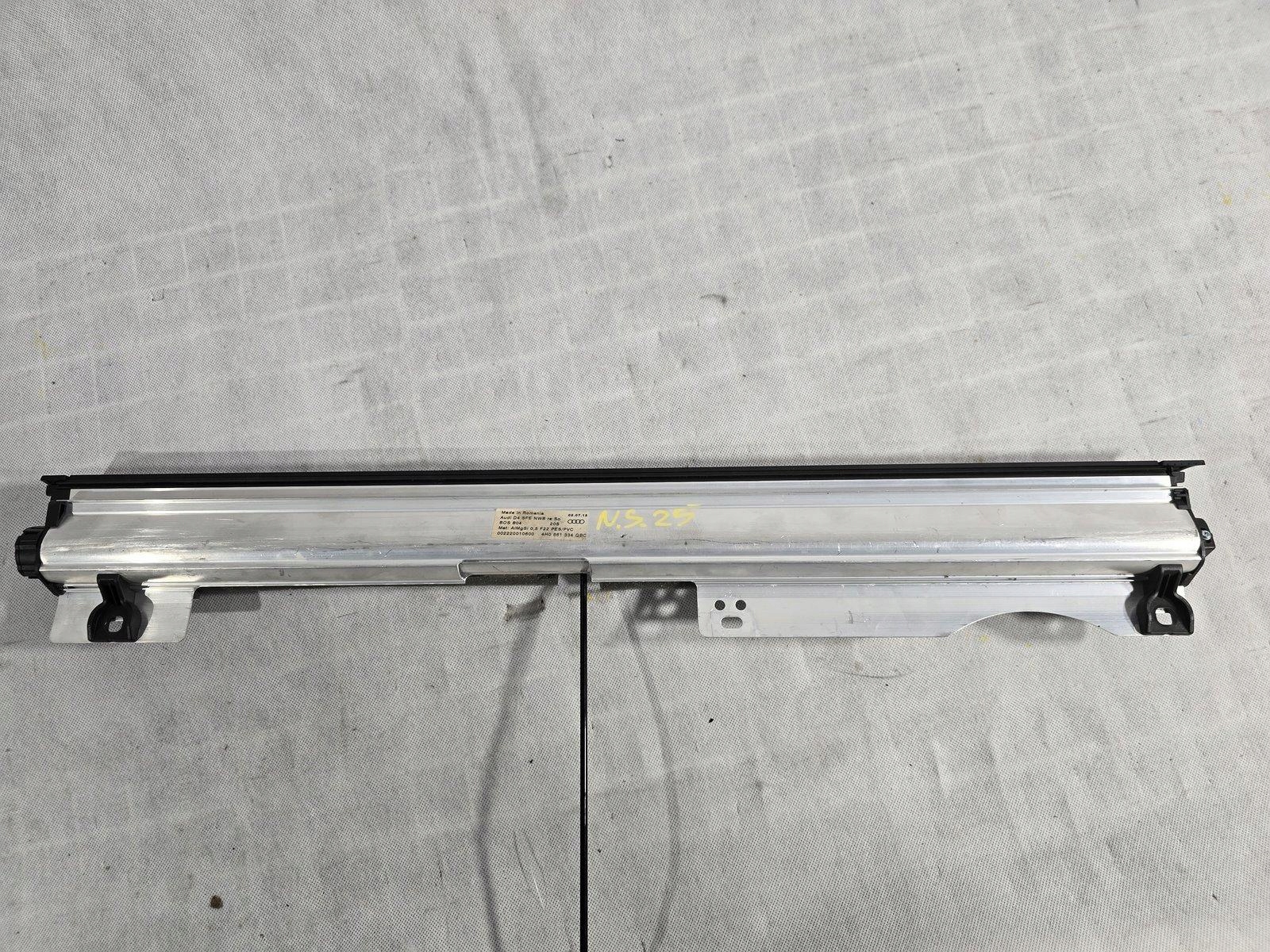 AUDI A8 D4 ROLETA PRZECIWSŁONECZNA DRZWI PRAWY TYŁ 4H0861334