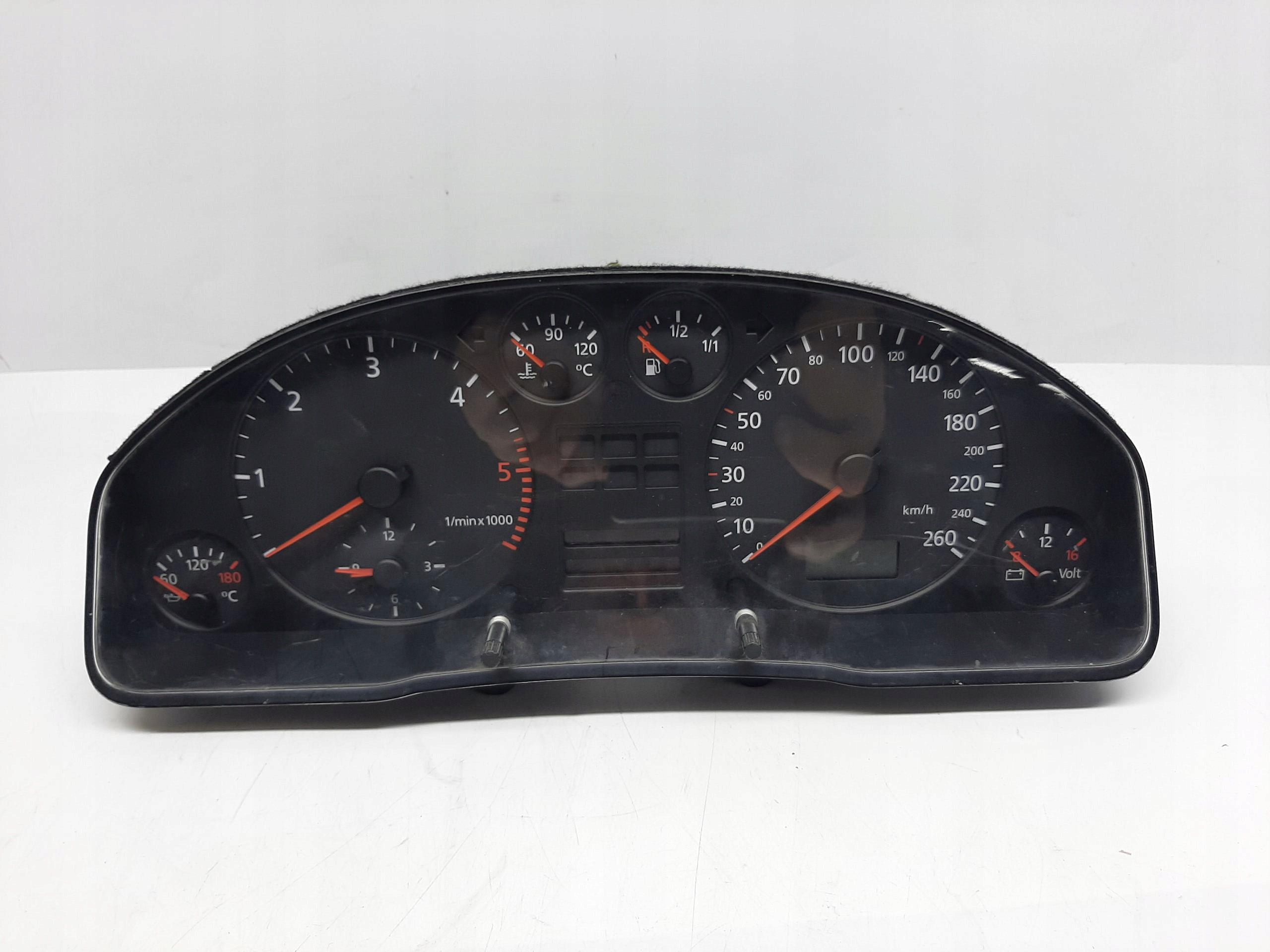 AUDI A6 C5 LICZNIK ZEGARY 2.5 TDI 4B0919860N