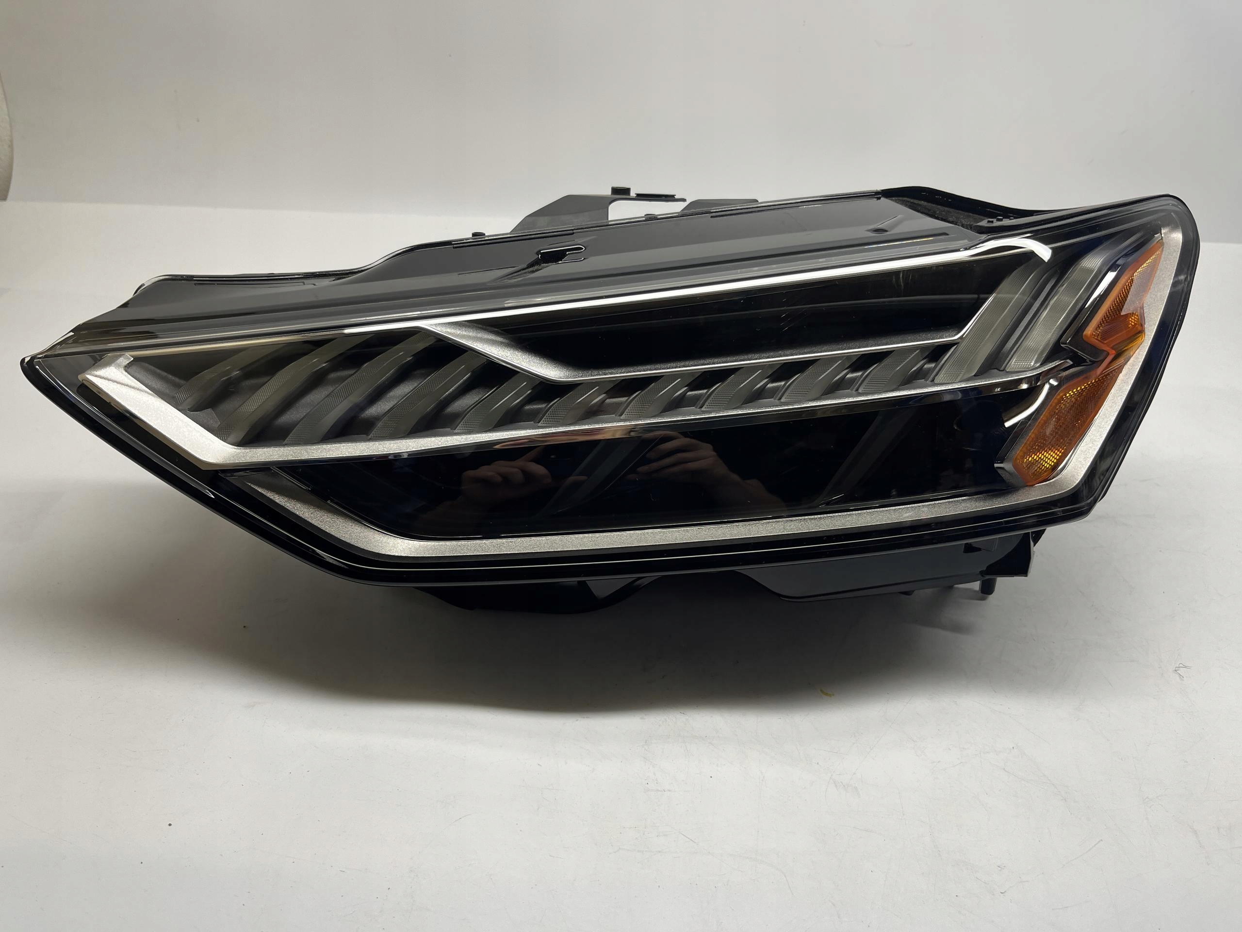 AUDI A7 REFLEKTOR LAMPA LEWA PRZEDNIA FULL LED MATRIX 4K8941035B