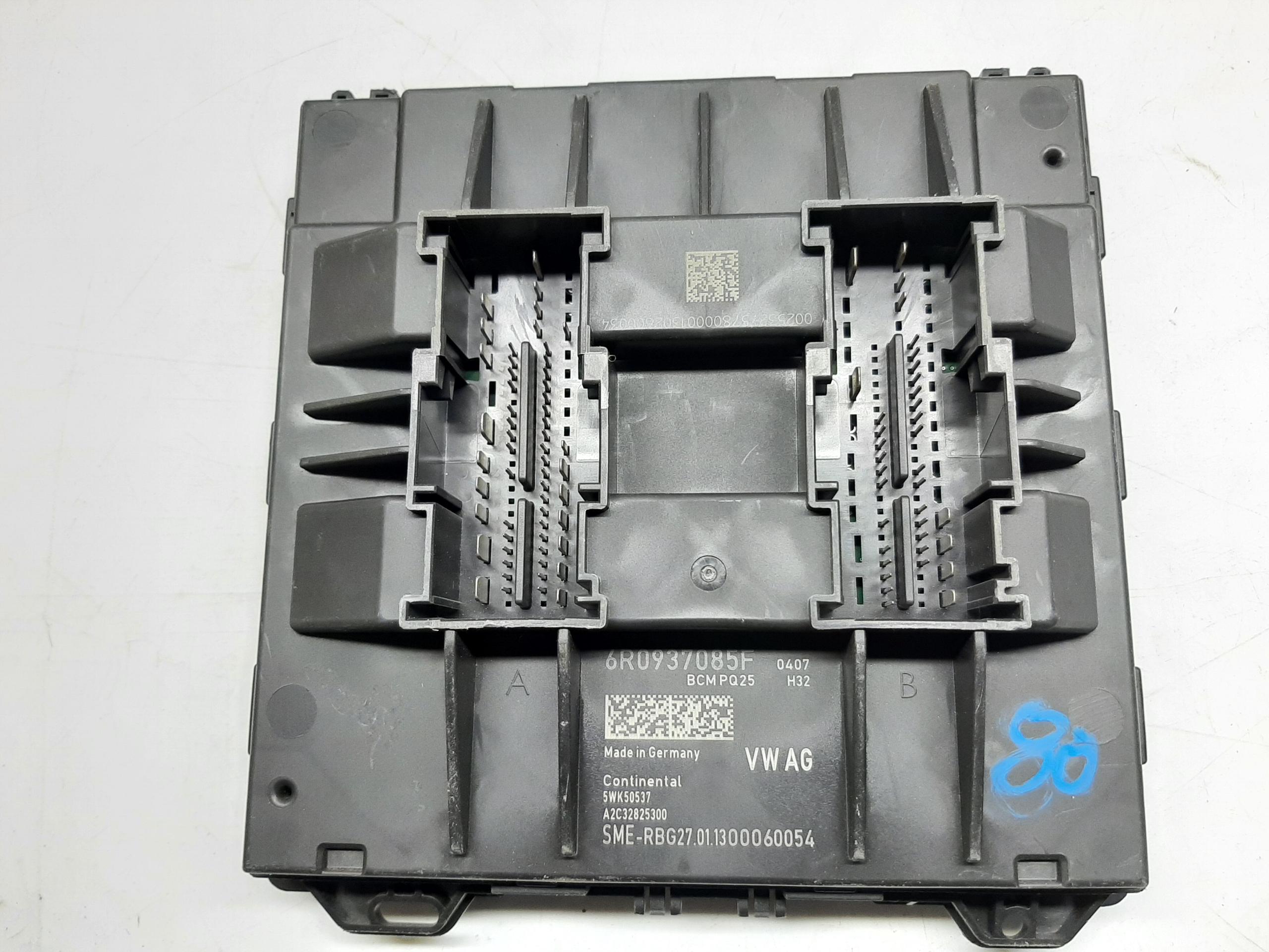 VOLKSWAGEN POLO V 2009- MODUŁ KOMFORTU STEROWNIK BCM 6R0937085F