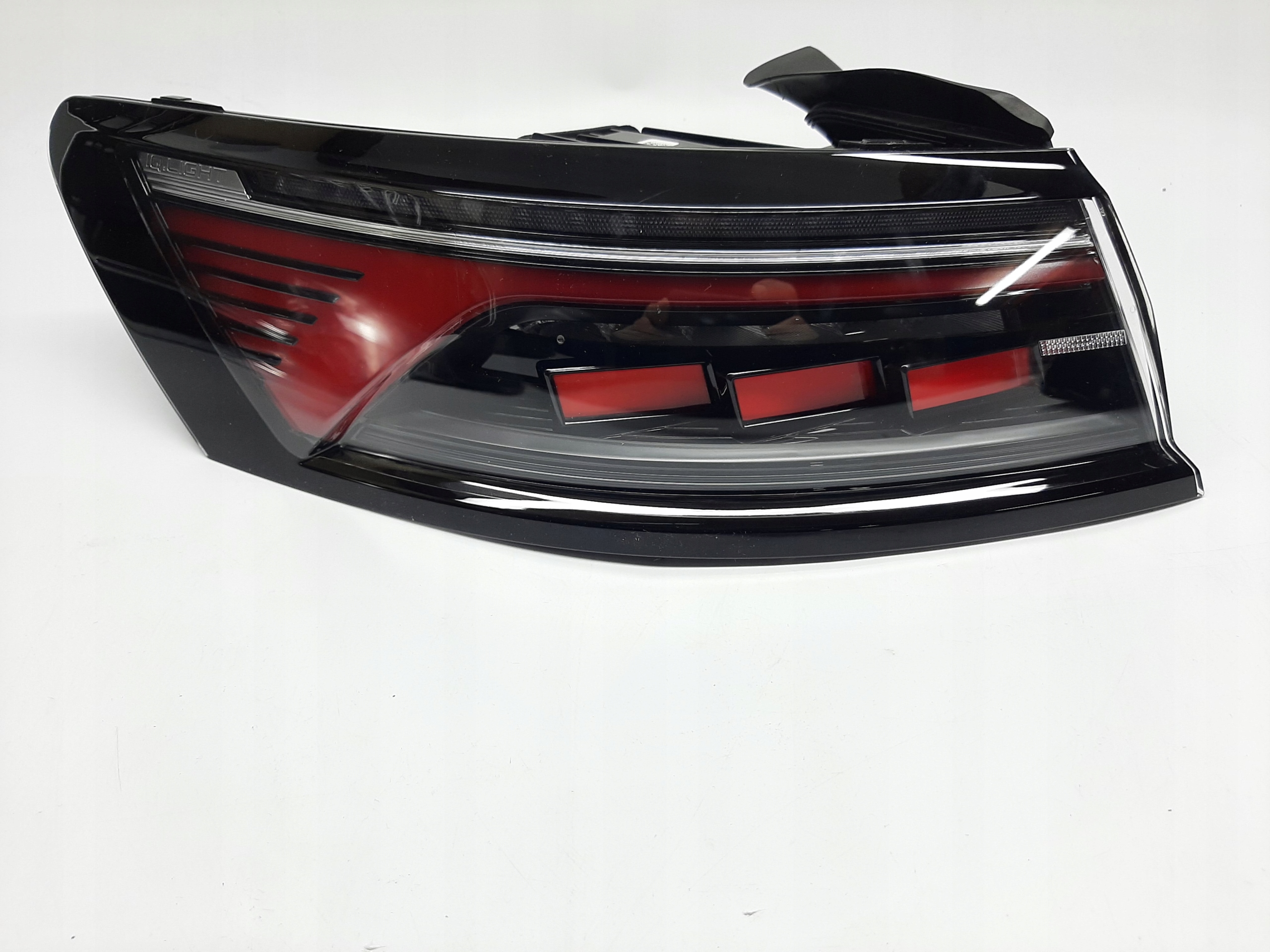 VW ARTEON SHOOTING BRAKE LAMPA TYŁ TYLNA LEWA LED IQ.LIGHT 3G7945207Q