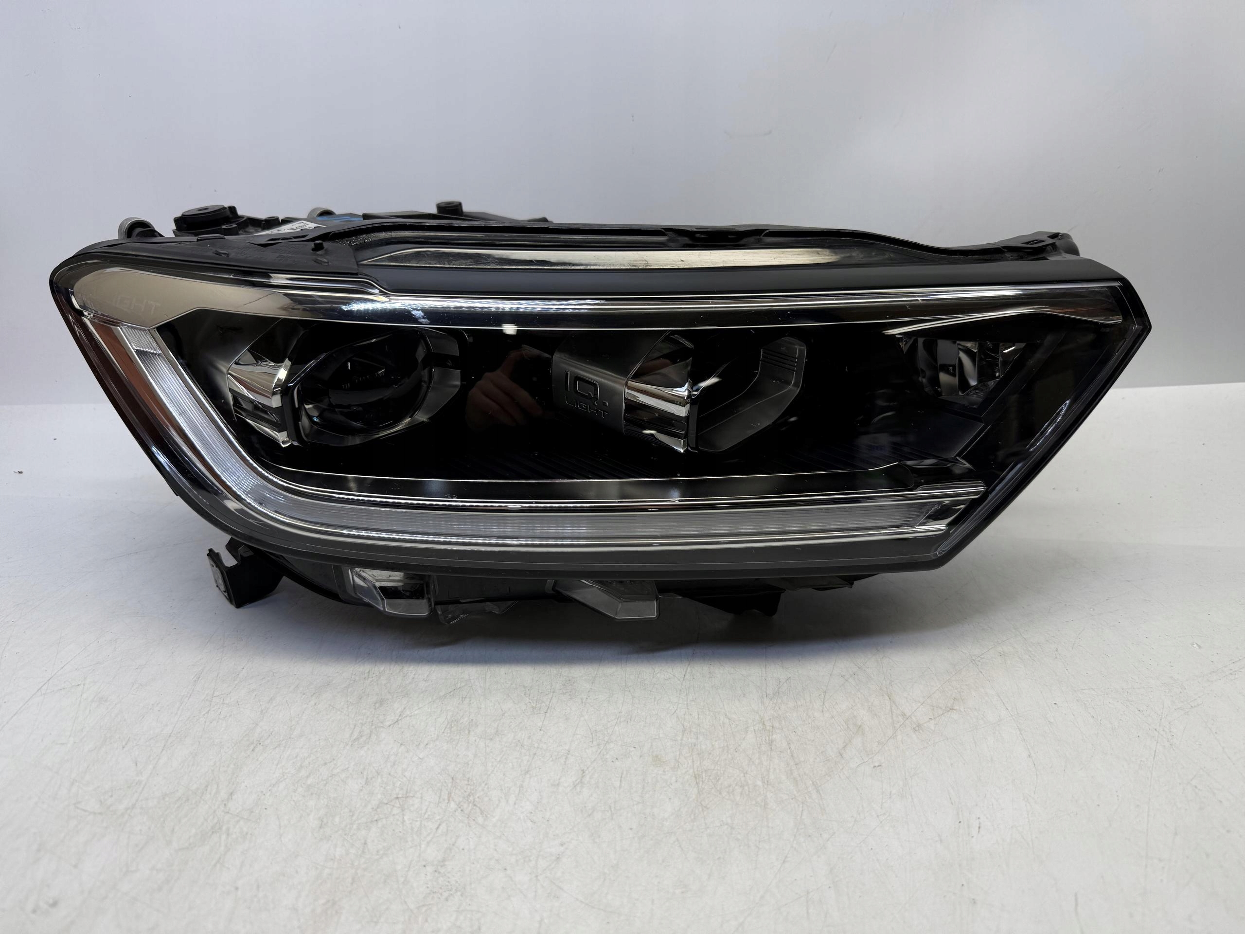 VW T-ROC LAMPA REFLEKTOR PRZEDNI PRAWY LED IQ.LIGHT 2GA941036AF
