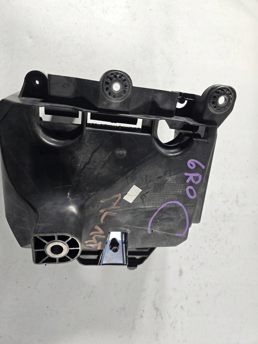 VW POLO V 6R AUDI A1 8X SKODA FABIA II PODSTAWA AKUMULATORA 6R0915321E