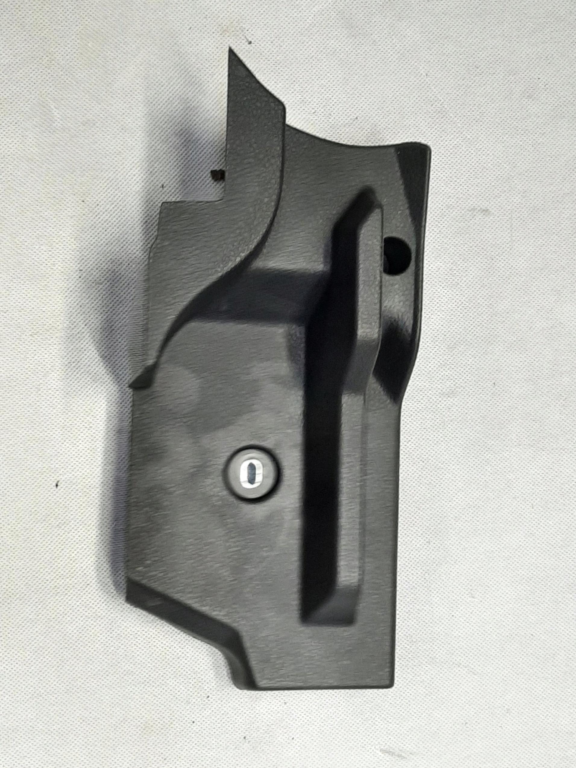 VW GOLF VII 7 5G UCHWYT MOCOWANIE PÓŁKI PRAWY TYŁ 5G6858832