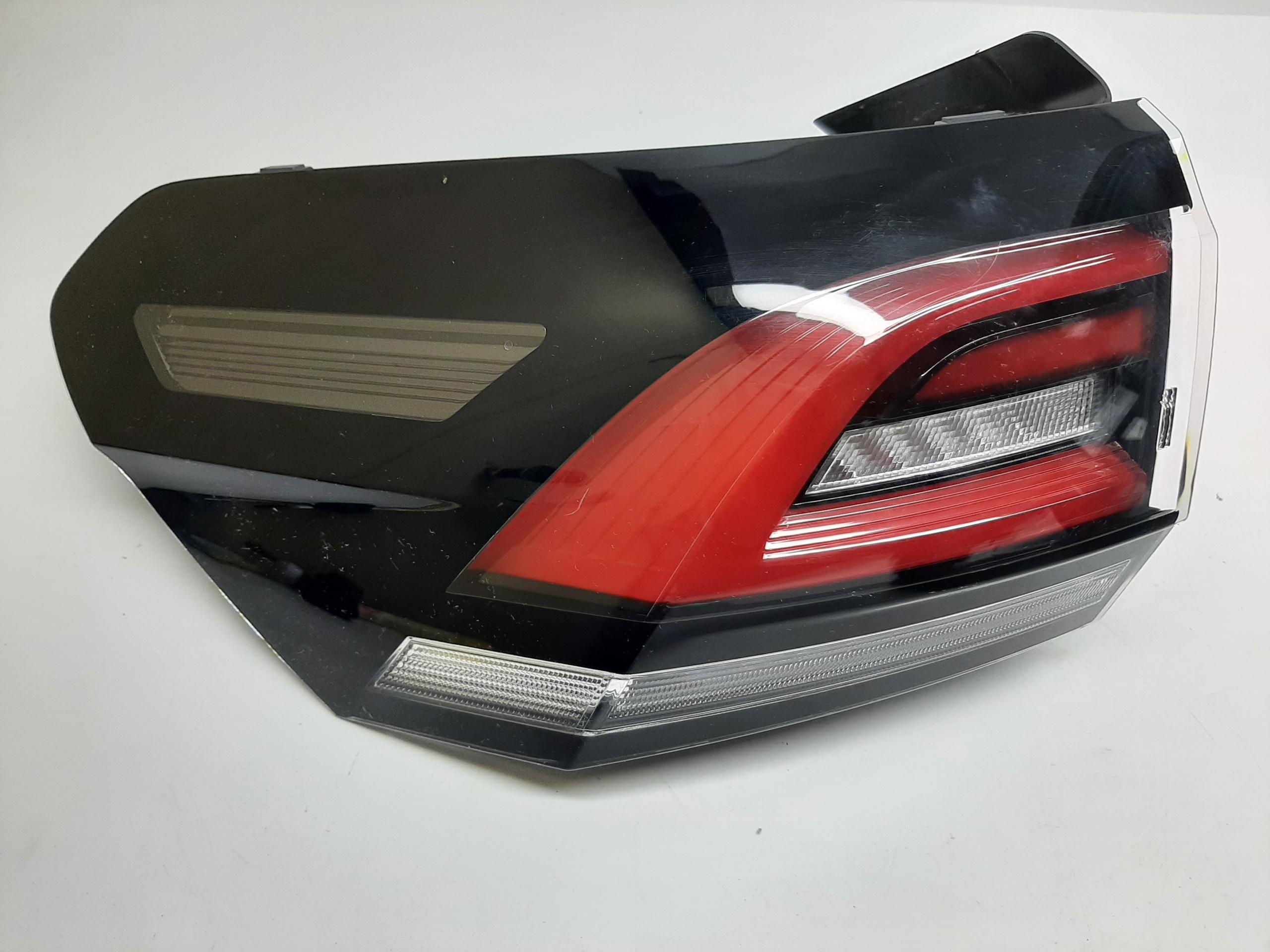 VW TAIGO LAMPA LEWA TYLNA TYŁ LED 2G7945095