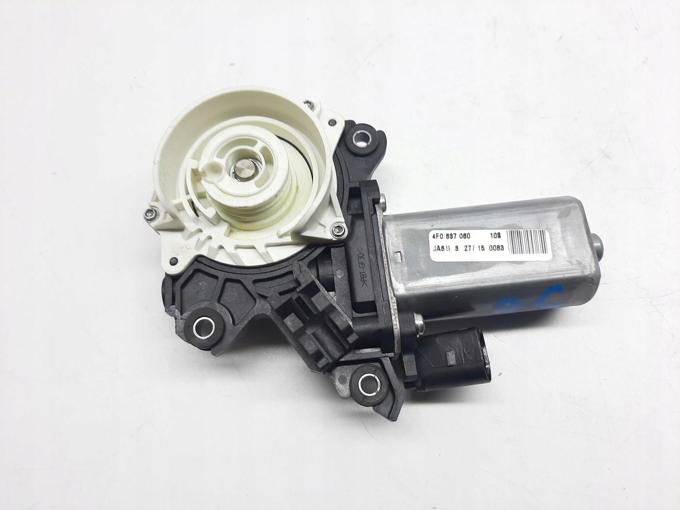 AUDI A6 C8 A8 D4 S8 SILNICZEK DOCIĄG DRZWI PRAWY PRZÓD 4F0837060